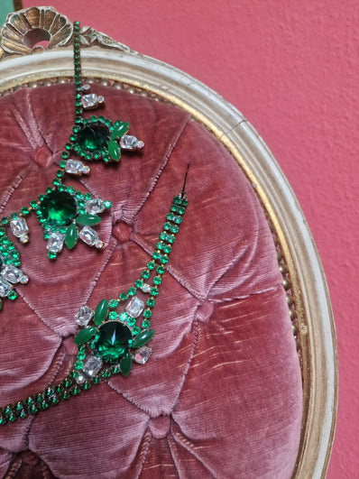 Emerald Crystal Statement Necklace & Bracelet Set – Vintage Glamour Rhinestone Parure