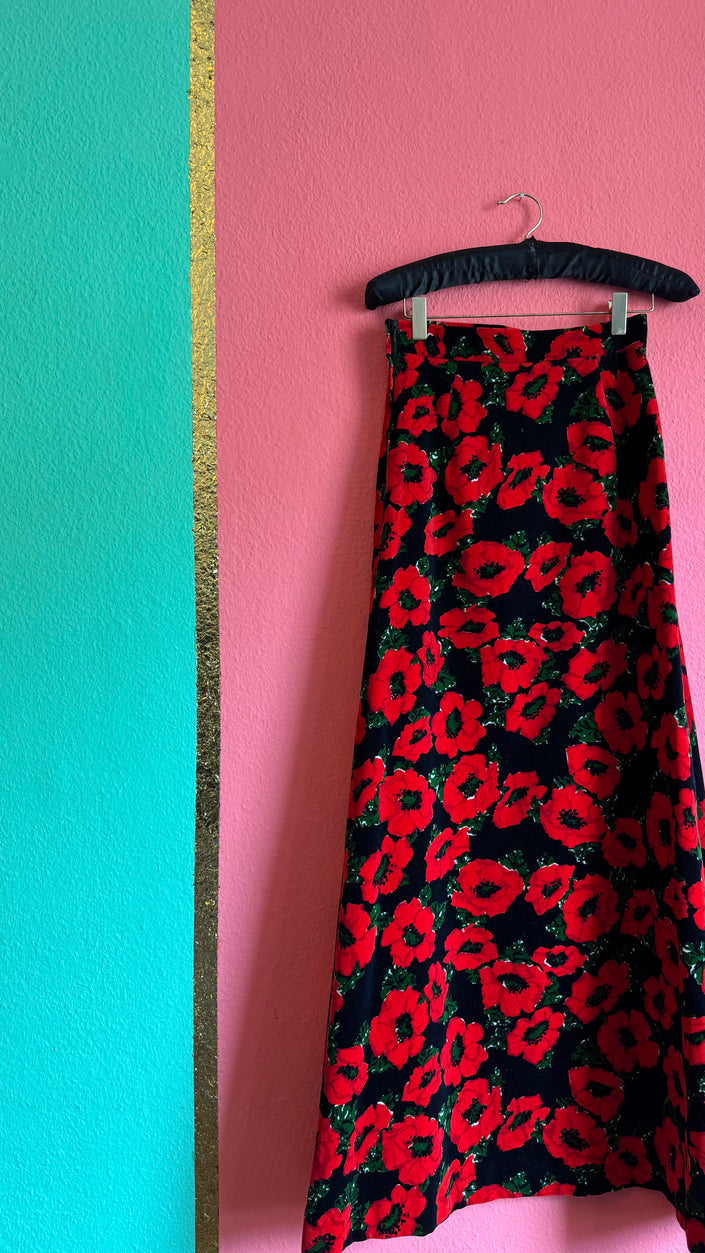 Vintage 1970s Mickhausen Black Velvet Poppy Print Skirt
