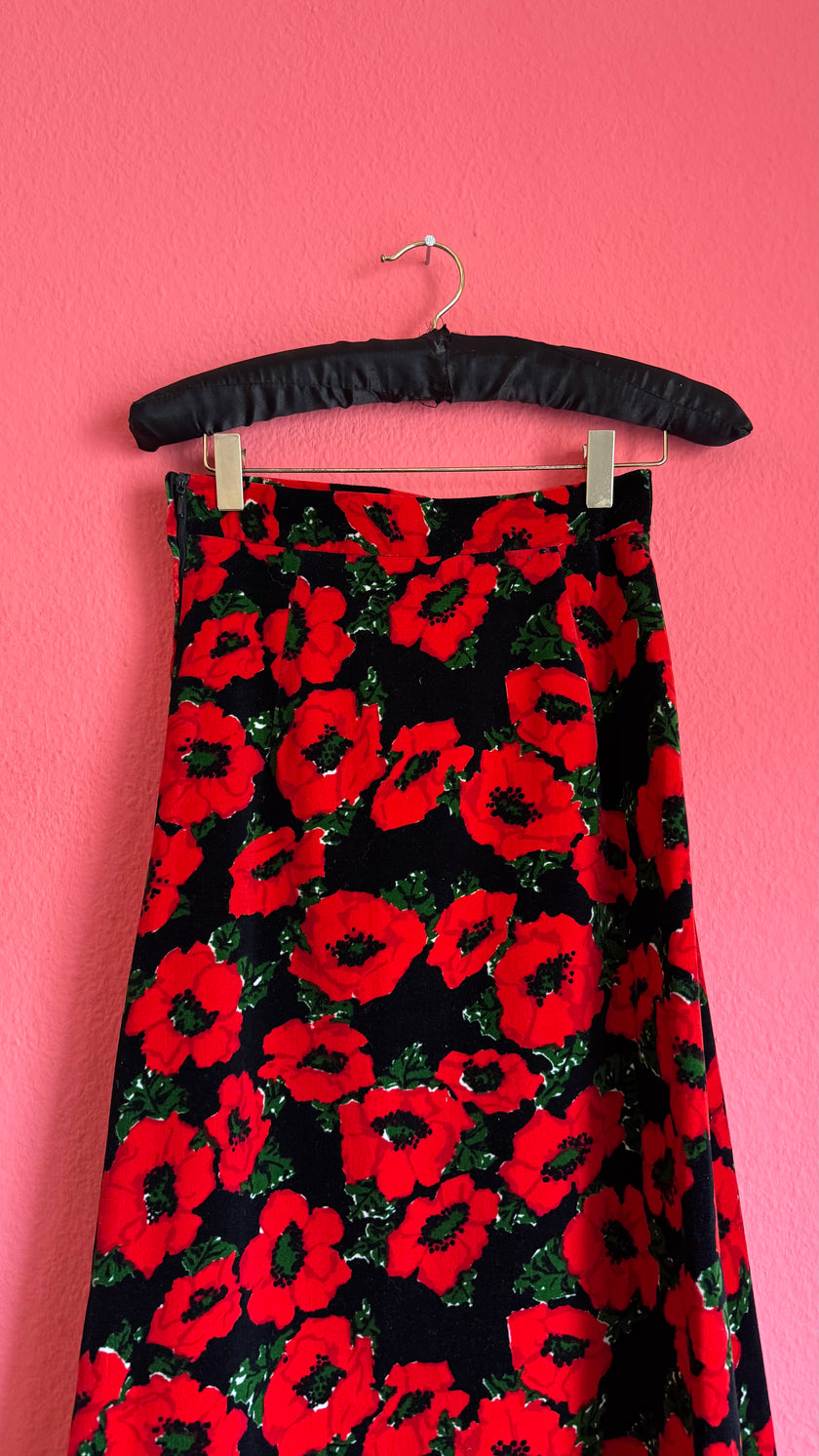Vintage 1970s Mickhausen Black Velvet Poppy Print Skirt