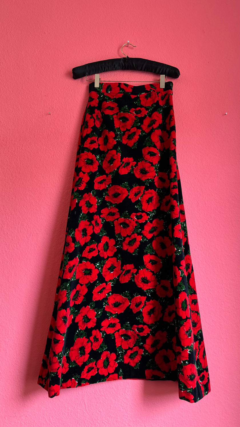 Vintage 1970s Mickhausen Black Velvet Poppy Print Skirt
