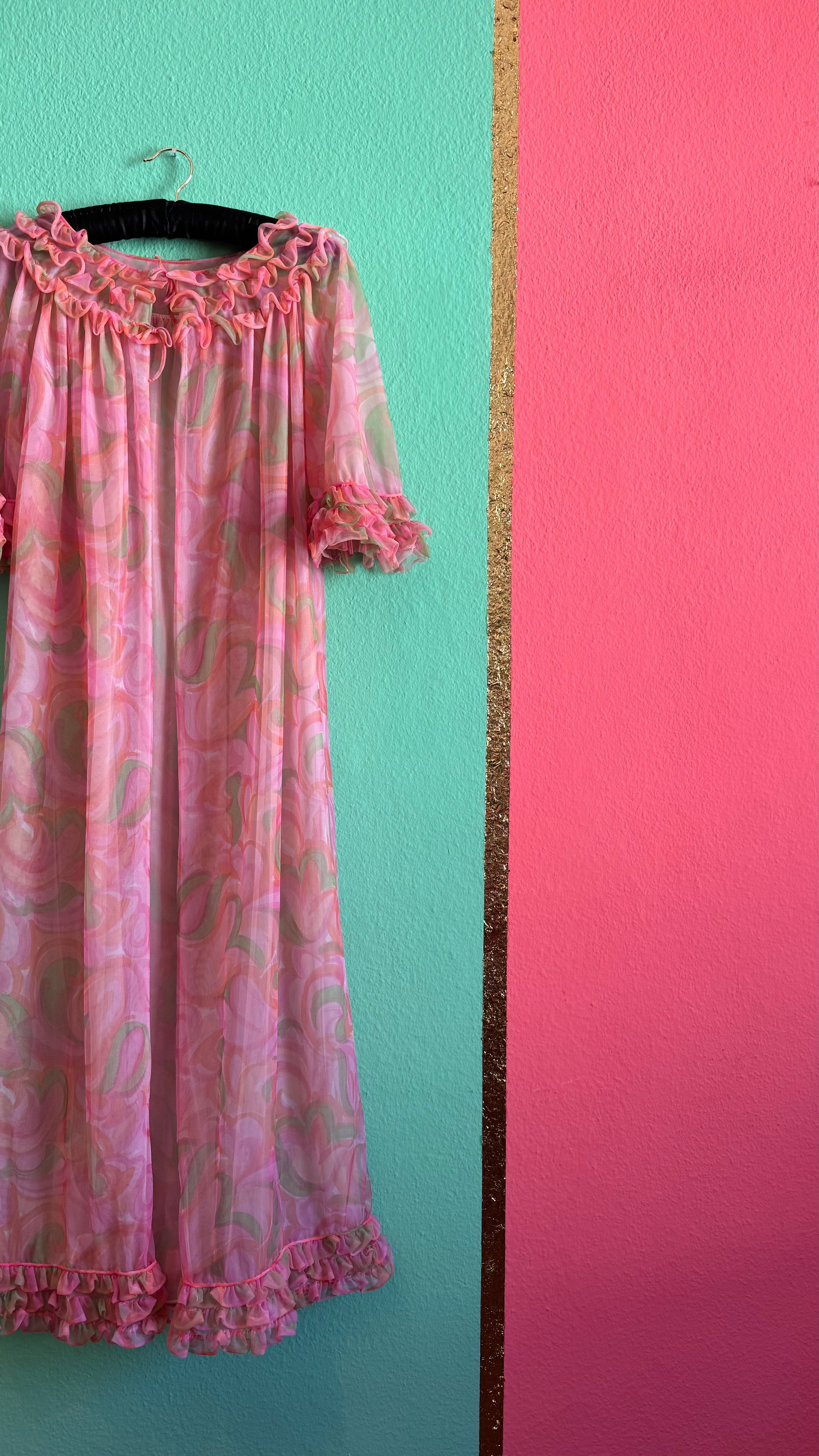 Vintage 1970s Pink Ruffle Nightgown