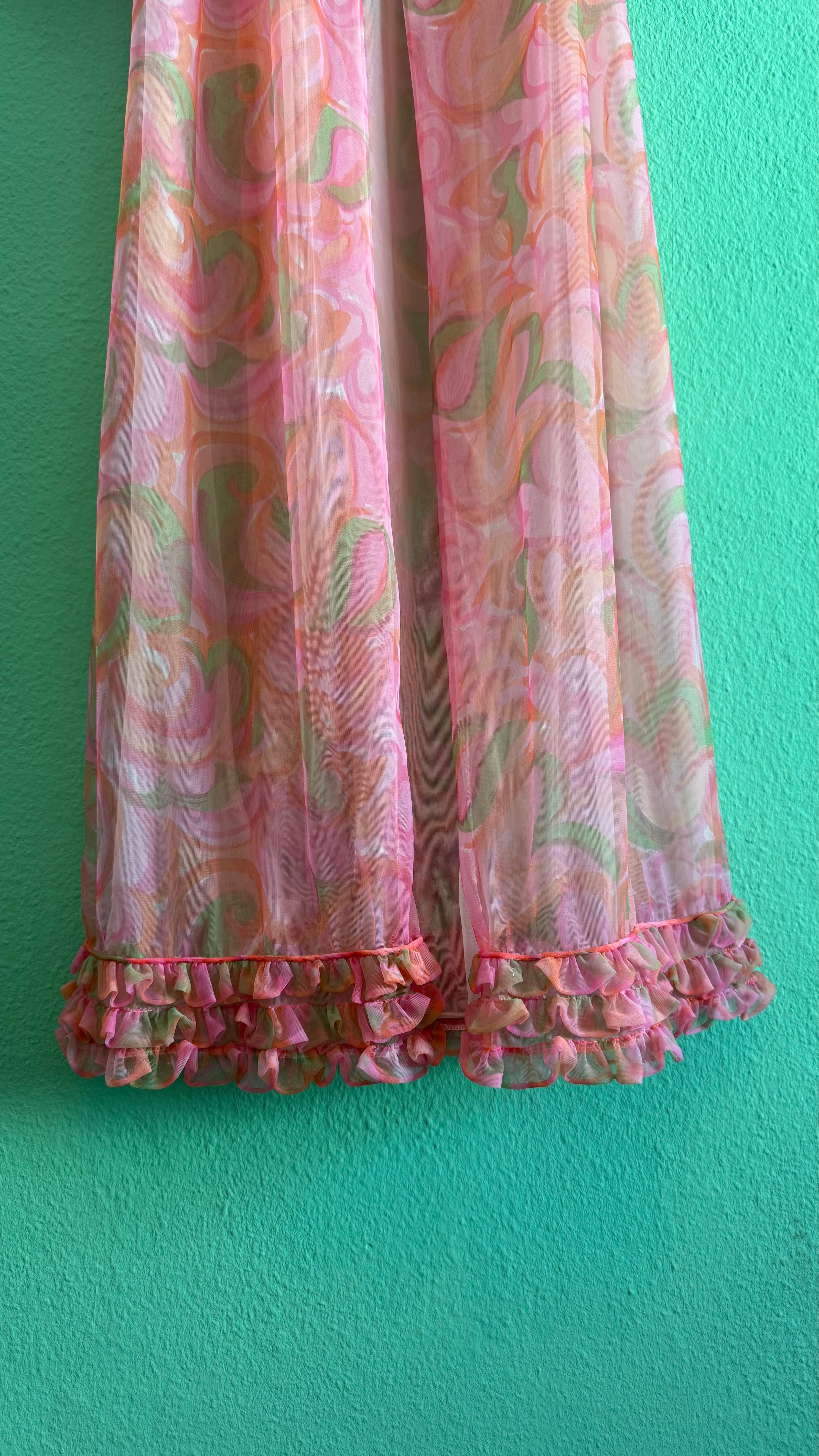 Vintage 1970s Pink Ruffle Nightgown