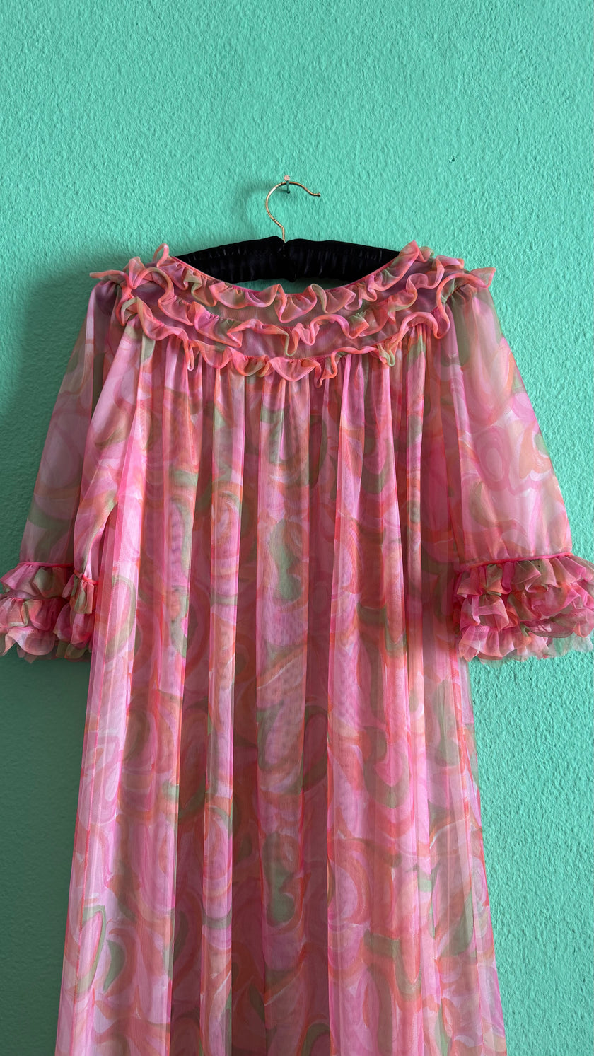 Vintage 1970s Pink Ruffle Nightgown