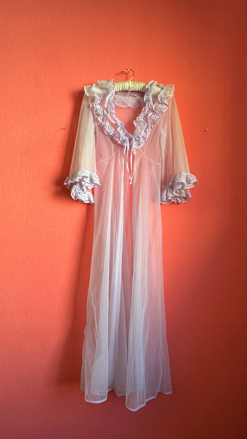 Vintage 1960s Pale Pink Ruffle Nightgown Set