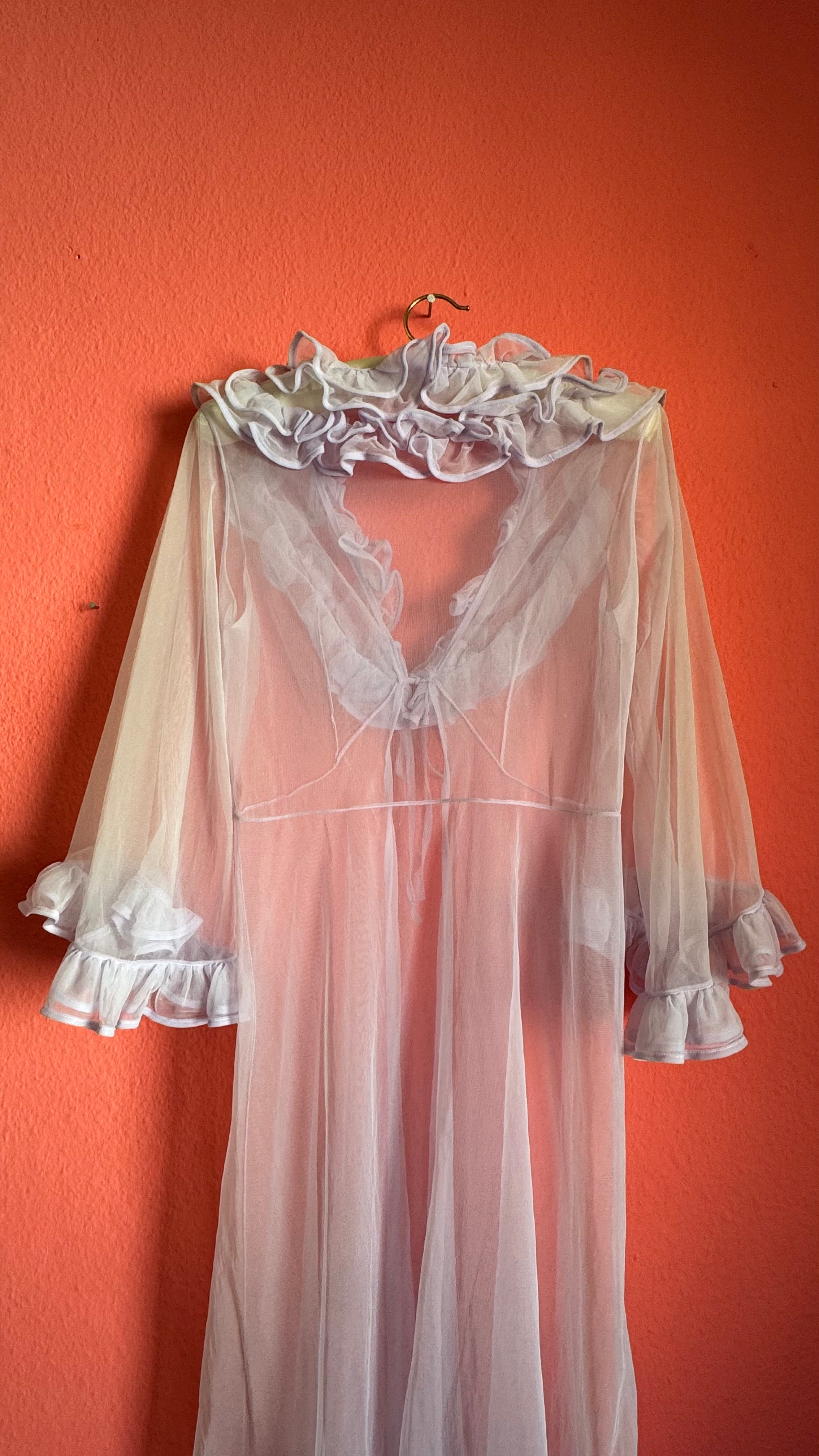 Vintage 1960s Pale Pink Ruffle Nightgown Set