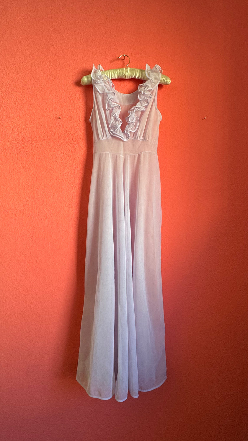 Vintage 1960s Pale Pink Ruffle Nightgown Set