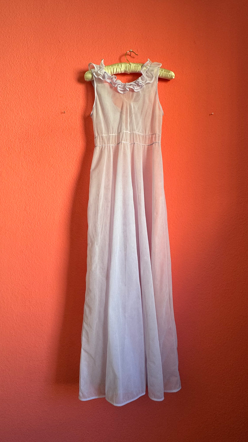 Vintage 1960s Pale Pink Ruffle Nightgown Set