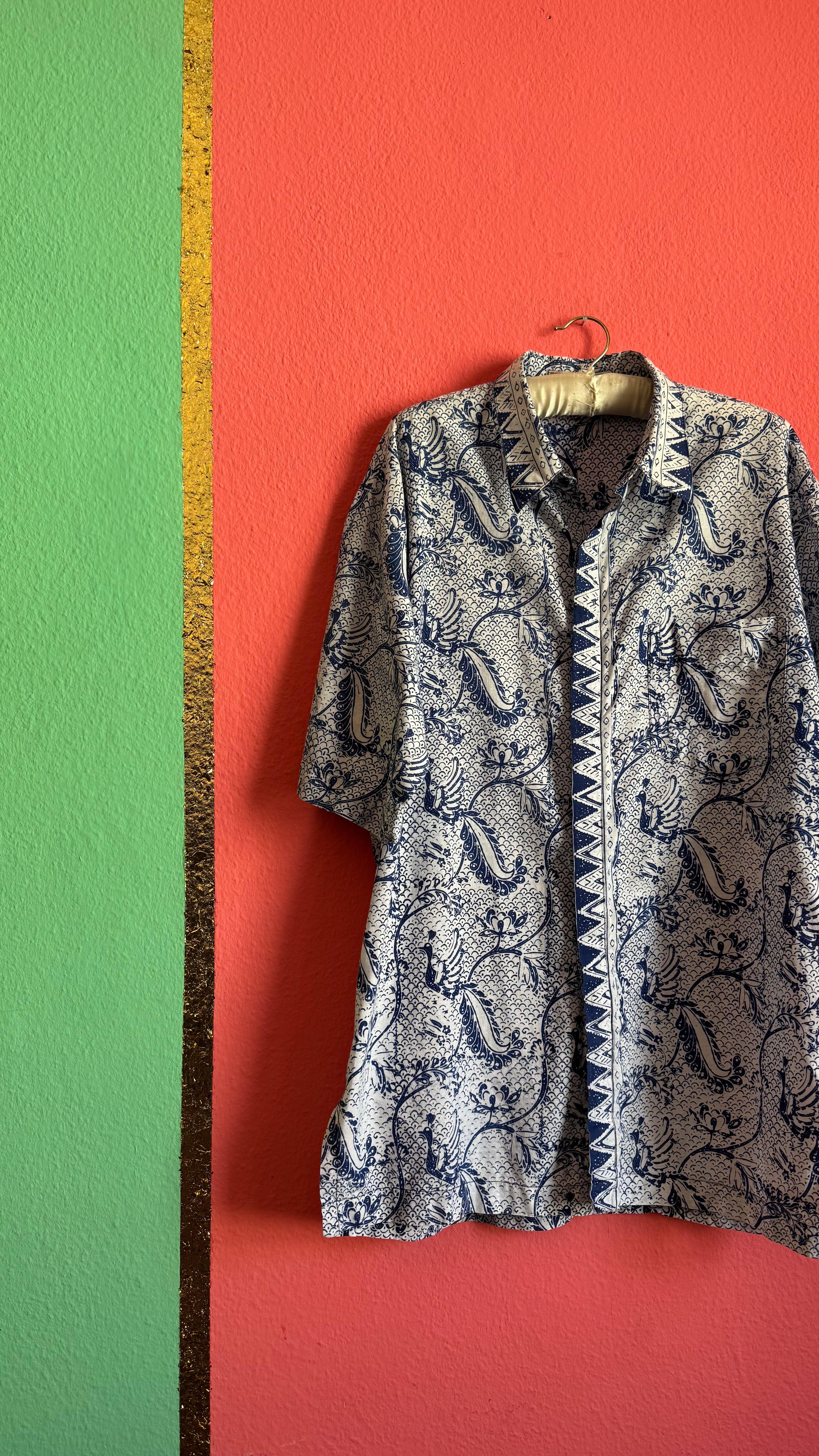 Vintage 1970s Indigo Batik Short Sleeve Shirt