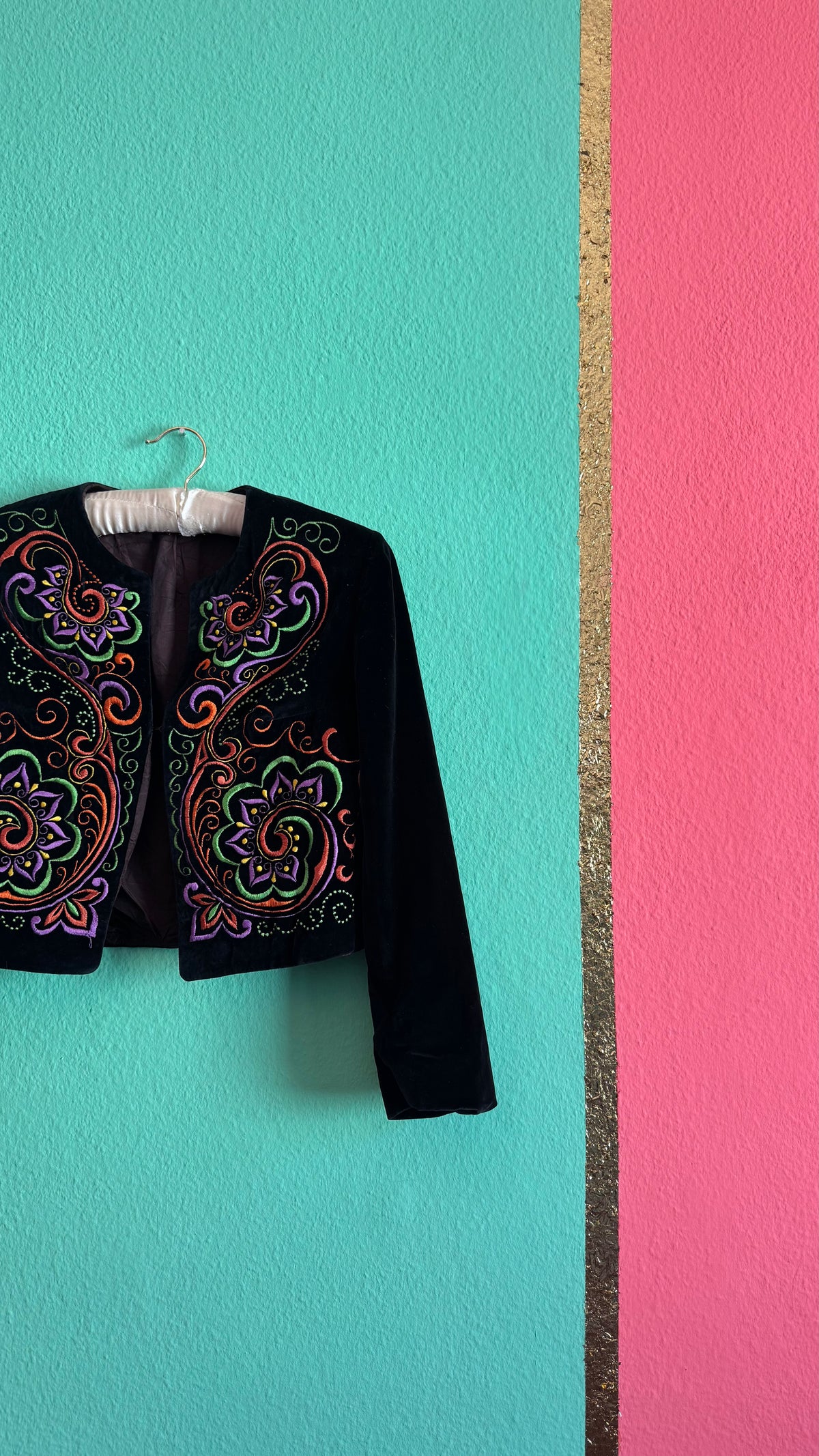 Vintage 1980s Black Velvet Embroidered Cropped Jacket by Huber Dirndl