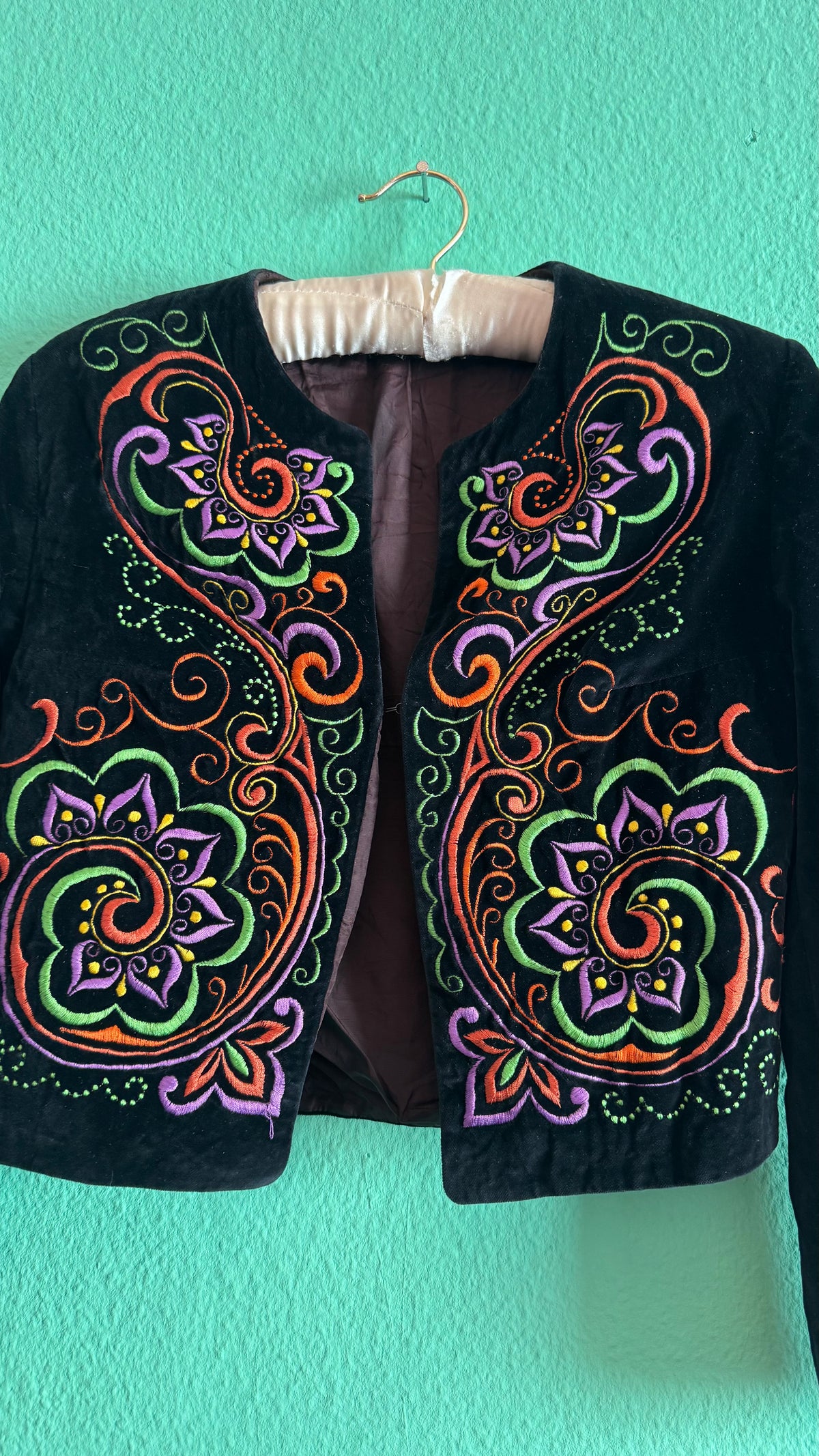 Vintage 1980s Black Velvet Embroidered Cropped Jacket by Huber Dirndl