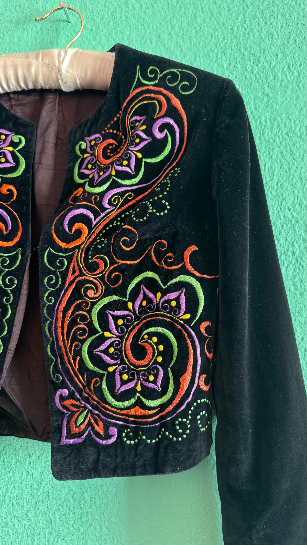 Vintage 1980s Black Velvet Embroidered Cropped Jacket by Huber Dirndl