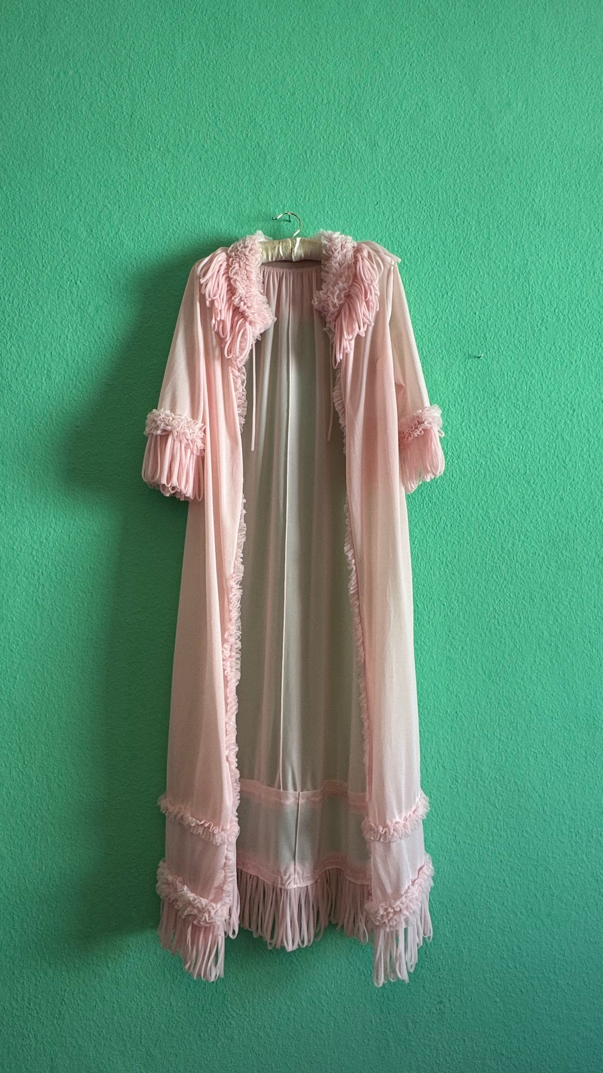 Vintage 1960s Blush Pink Ruffled Peignoir Robe