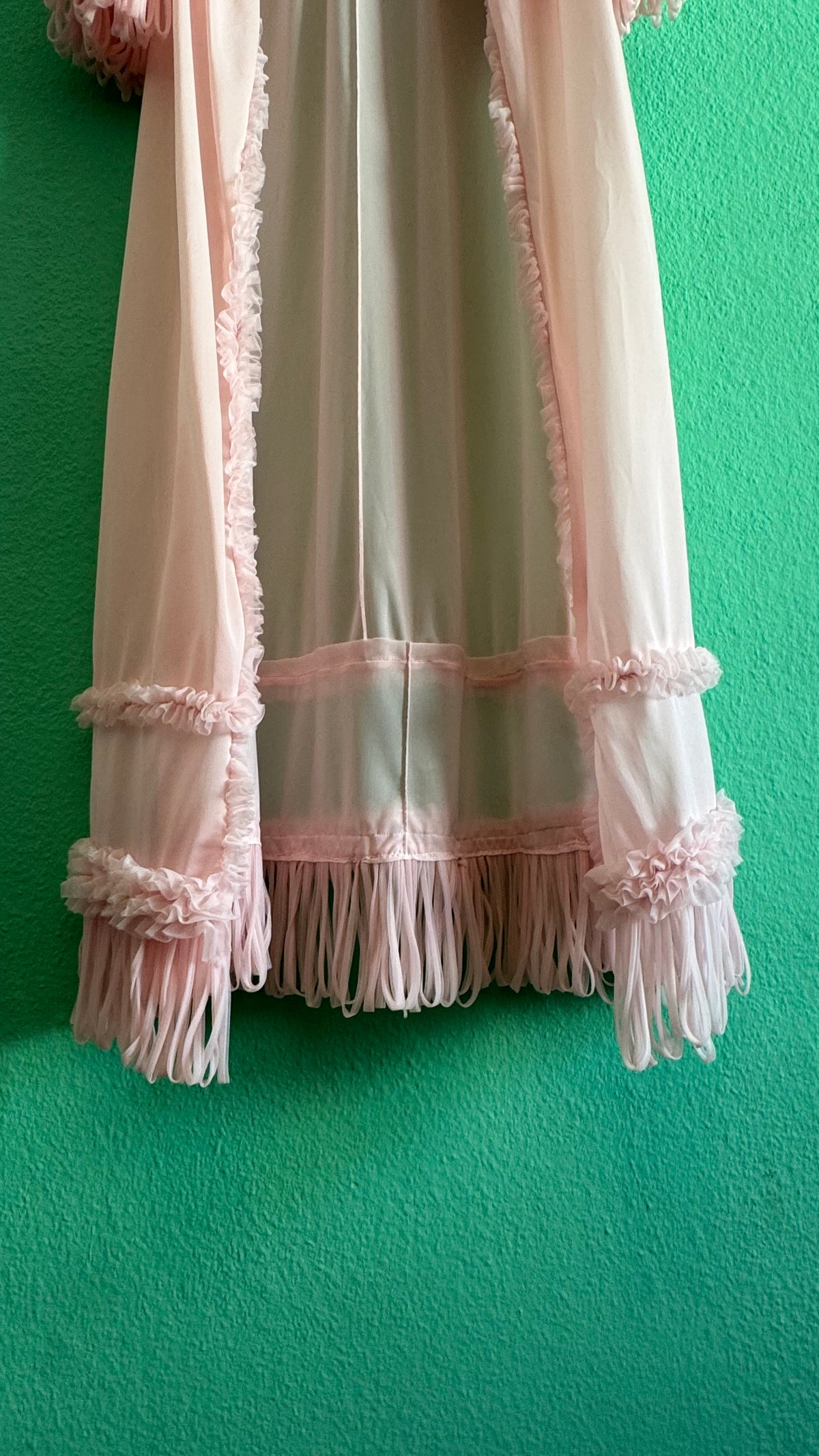 Vintage 1960s Blush Pink Ruffled Peignoir Robe