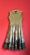 Vintage 1950s Alpine Scenic Print Dress