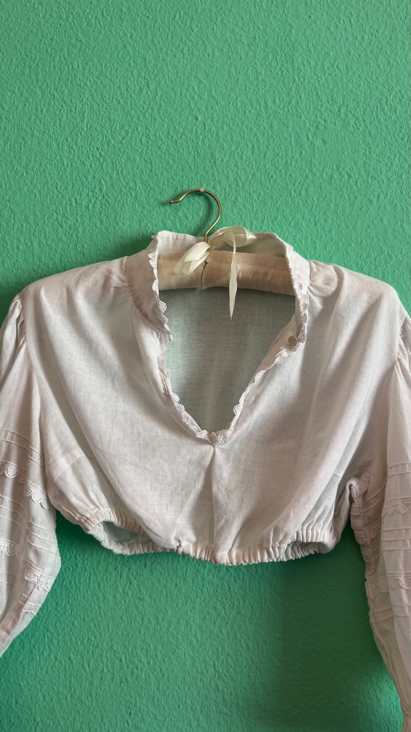 Vintage 1960s Ivory Lace Dirndl Blouse