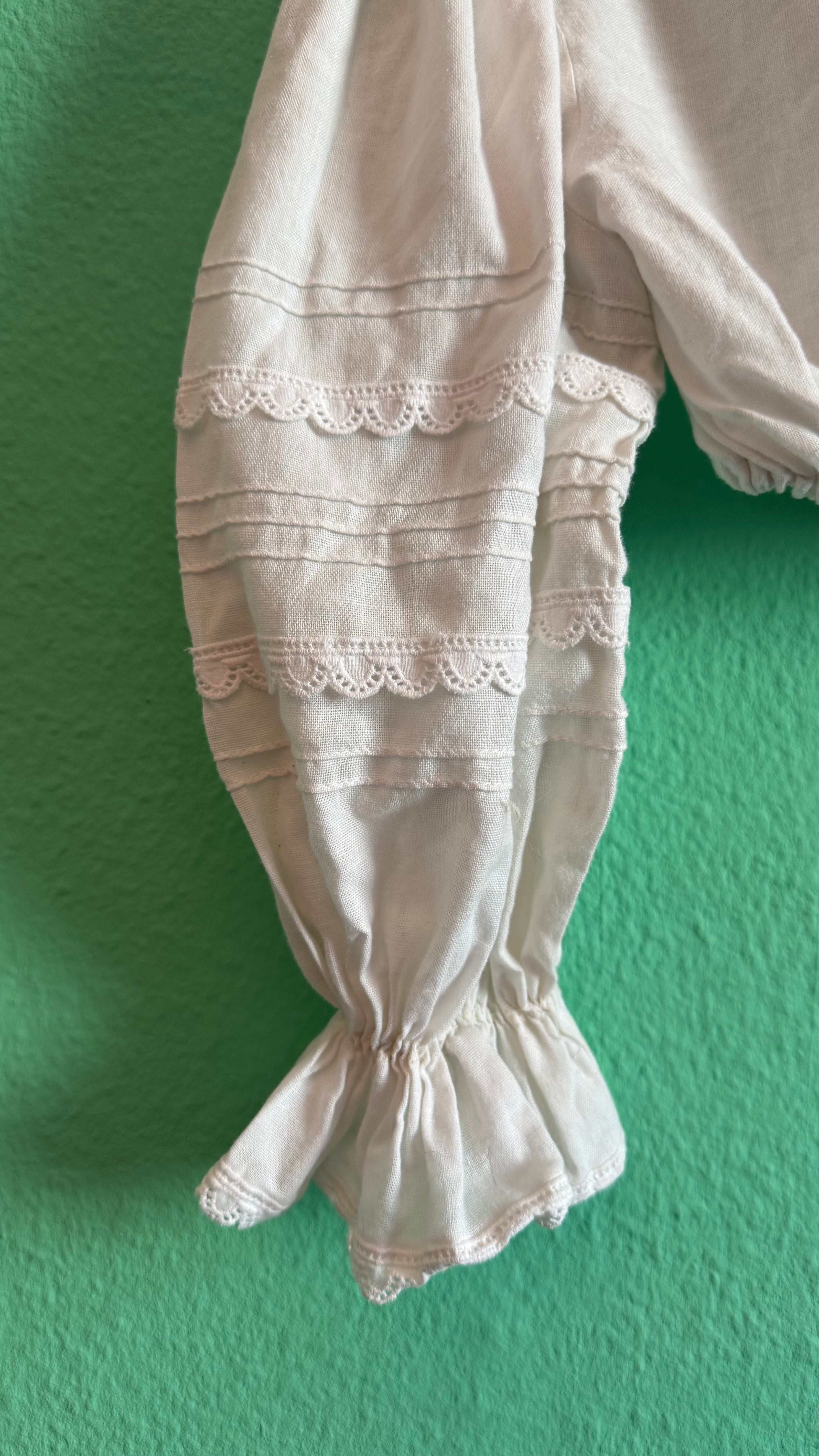 Vintage 1960s Ivory Lace Dirndl Blouse
