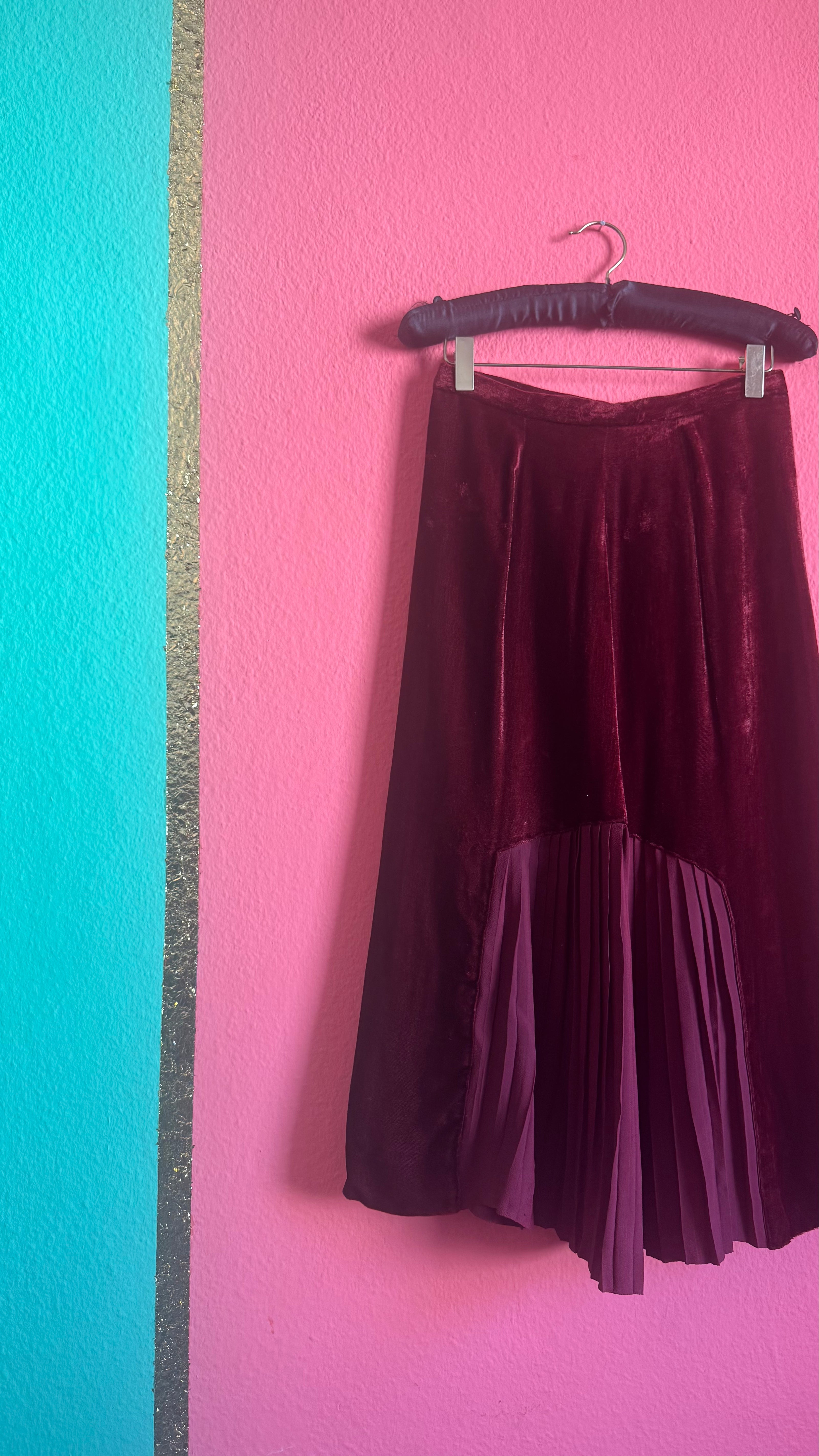 Vintage 1980s Burgundy Velvet Pleated Midi Skirt