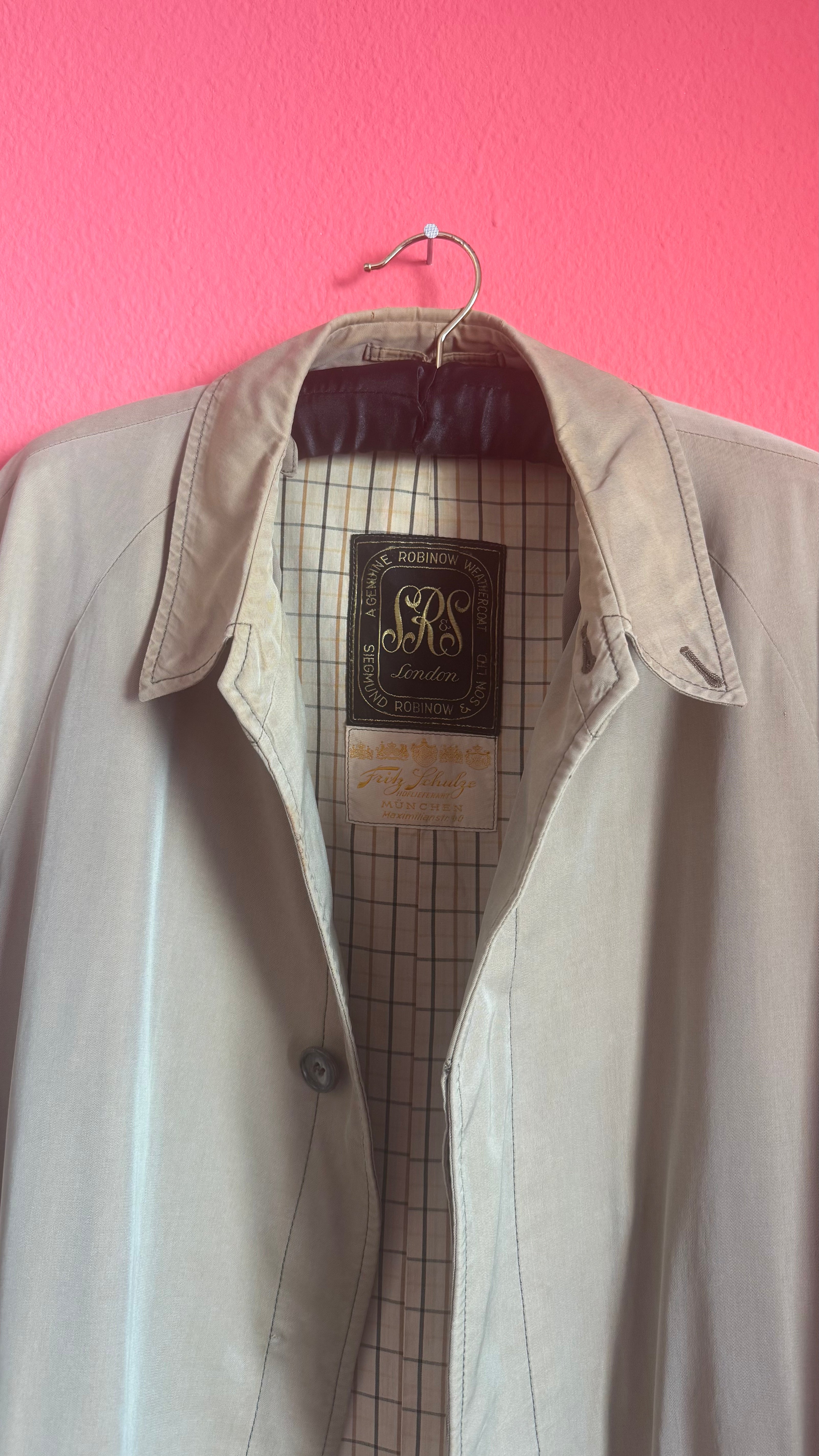 Vintage 1980s Men’s Beige Trench Coat By Robinow London