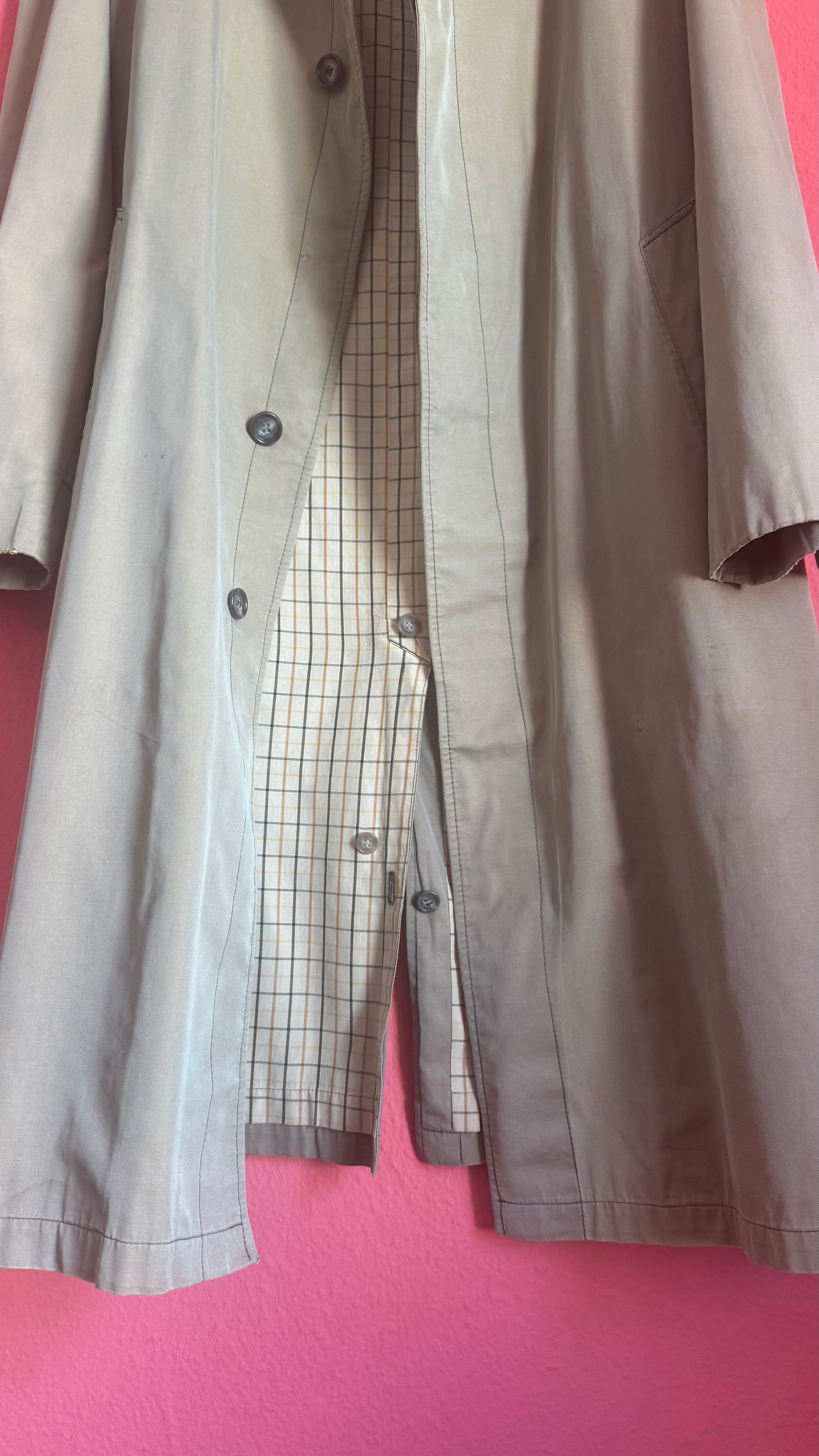 Vintage 1980s Men’s Beige Trench Coat By Robinow London