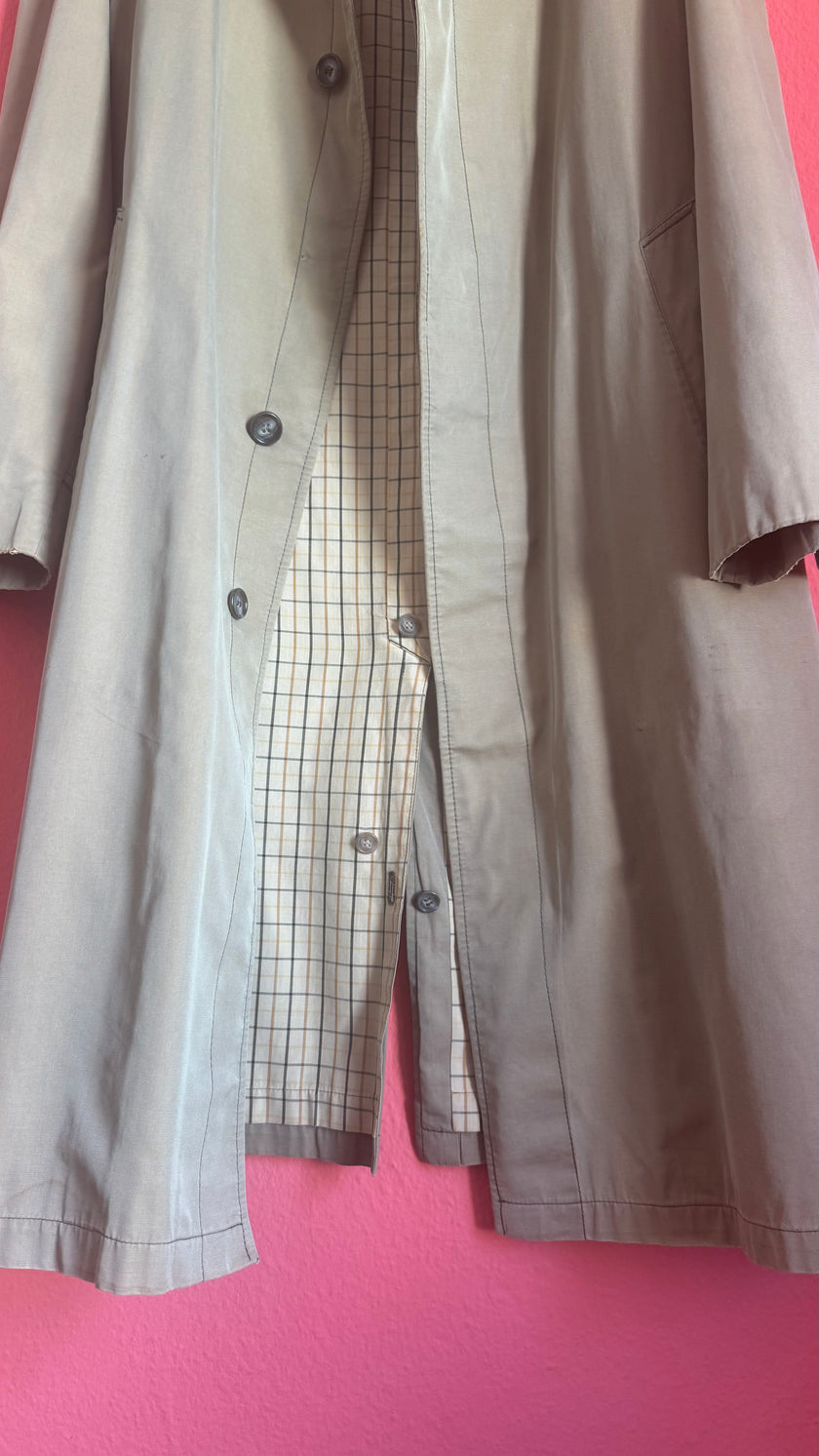 Vintage 1980s Men’s Beige Trench Coat By Robinow London