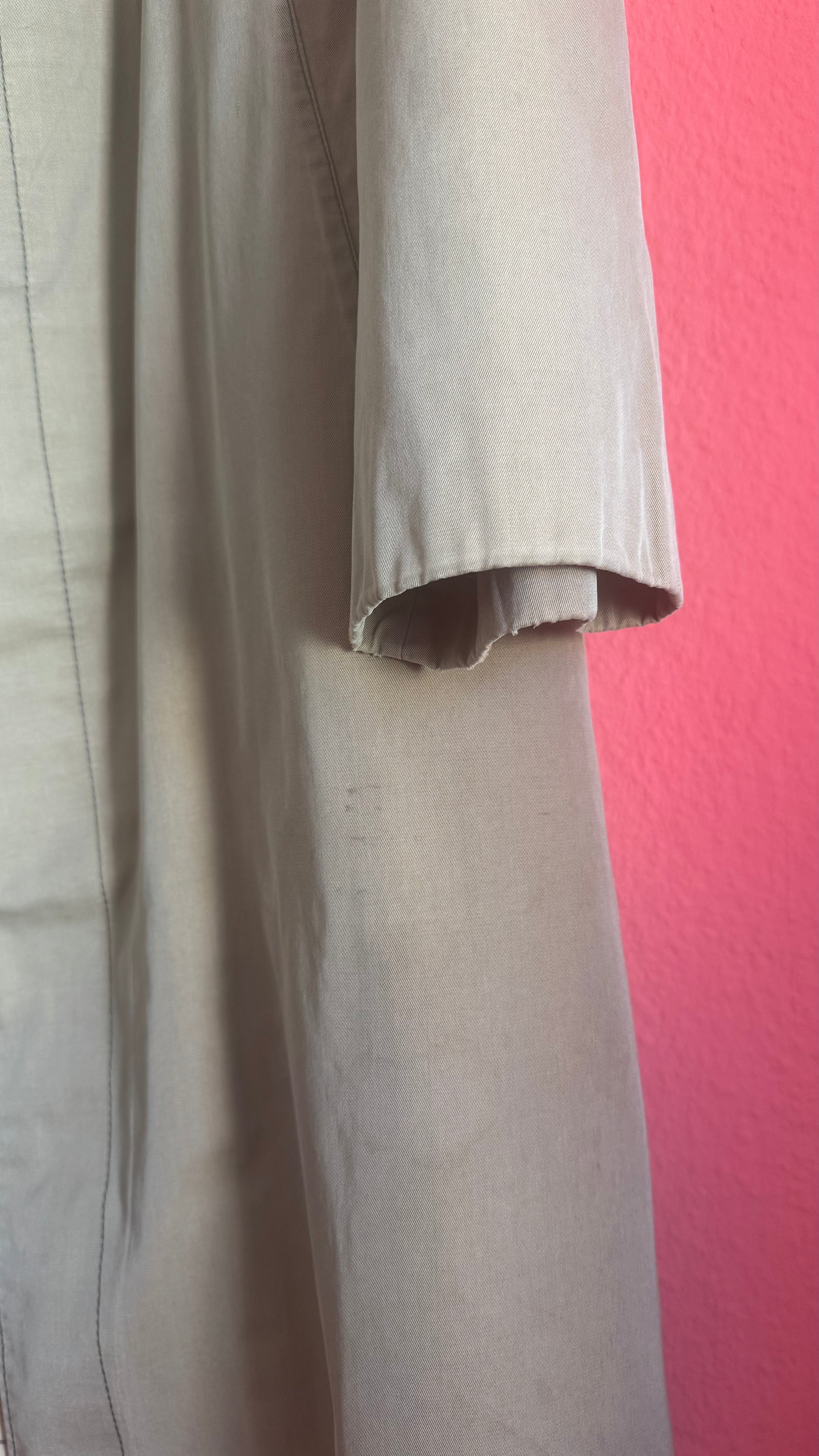 Vintage 1980s Men’s Beige Trench Coat By Robinow London