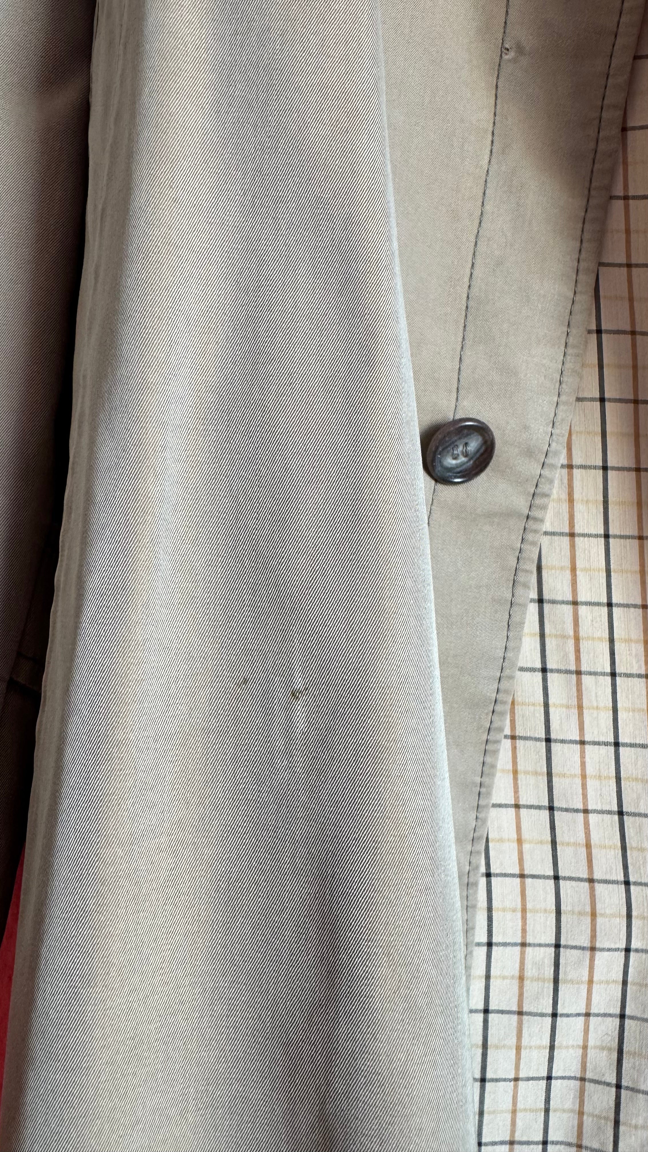 Vintage 1980s Men’s Beige Trench Coat By Robinow London