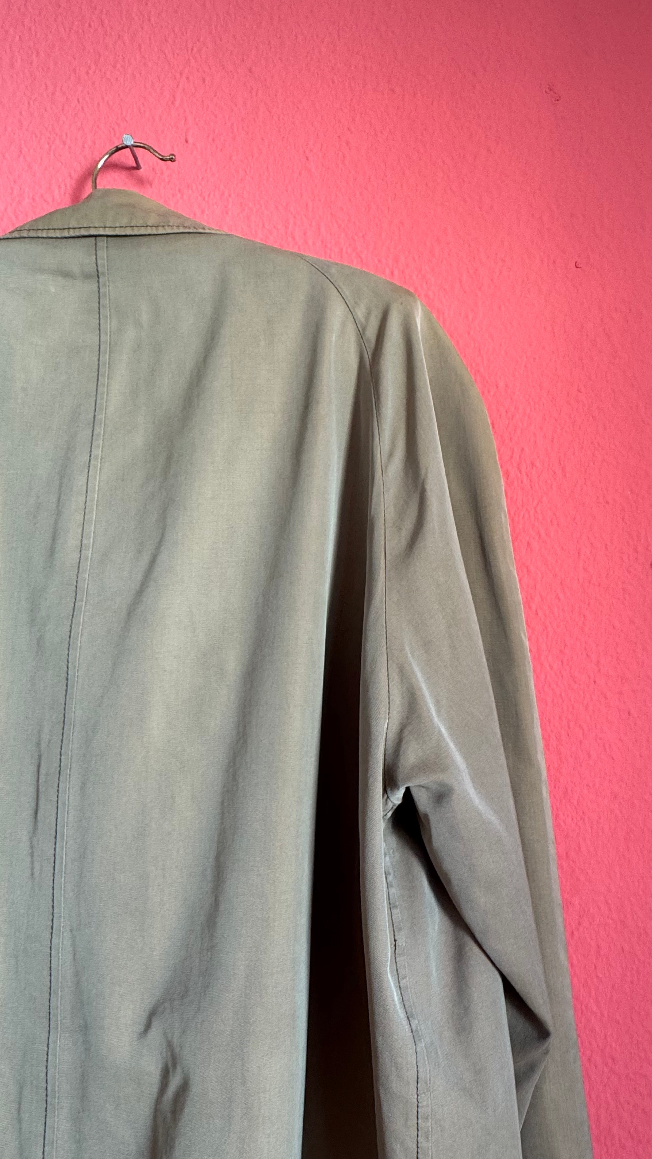 Vintage 1980s Men’s Beige Trench Coat By Robinow London