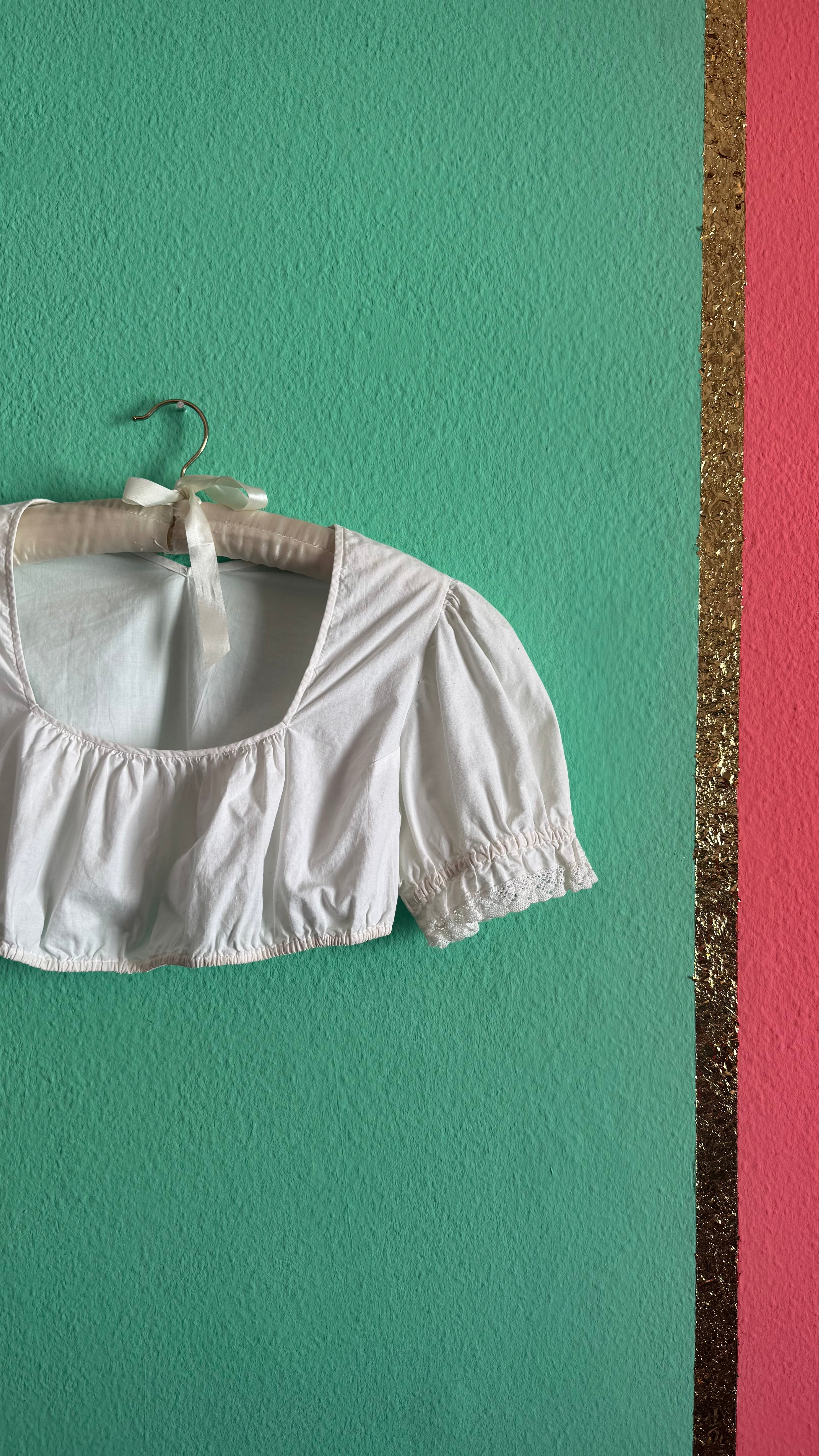 Vintage 1970s White Cotton Lace Dirndl Blouse