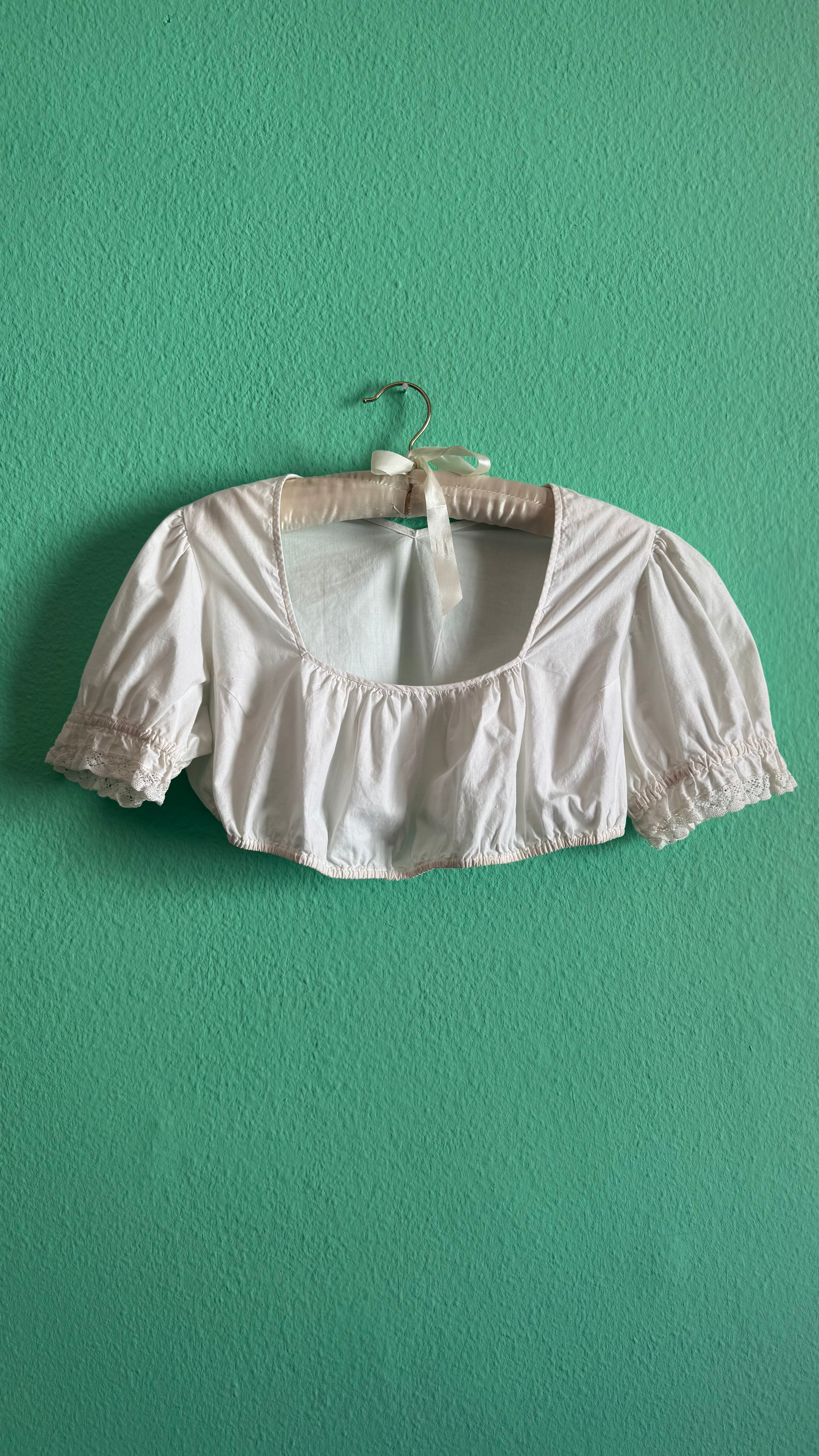 Vintage 1970s White Cotton Lace Dirndl Blouse