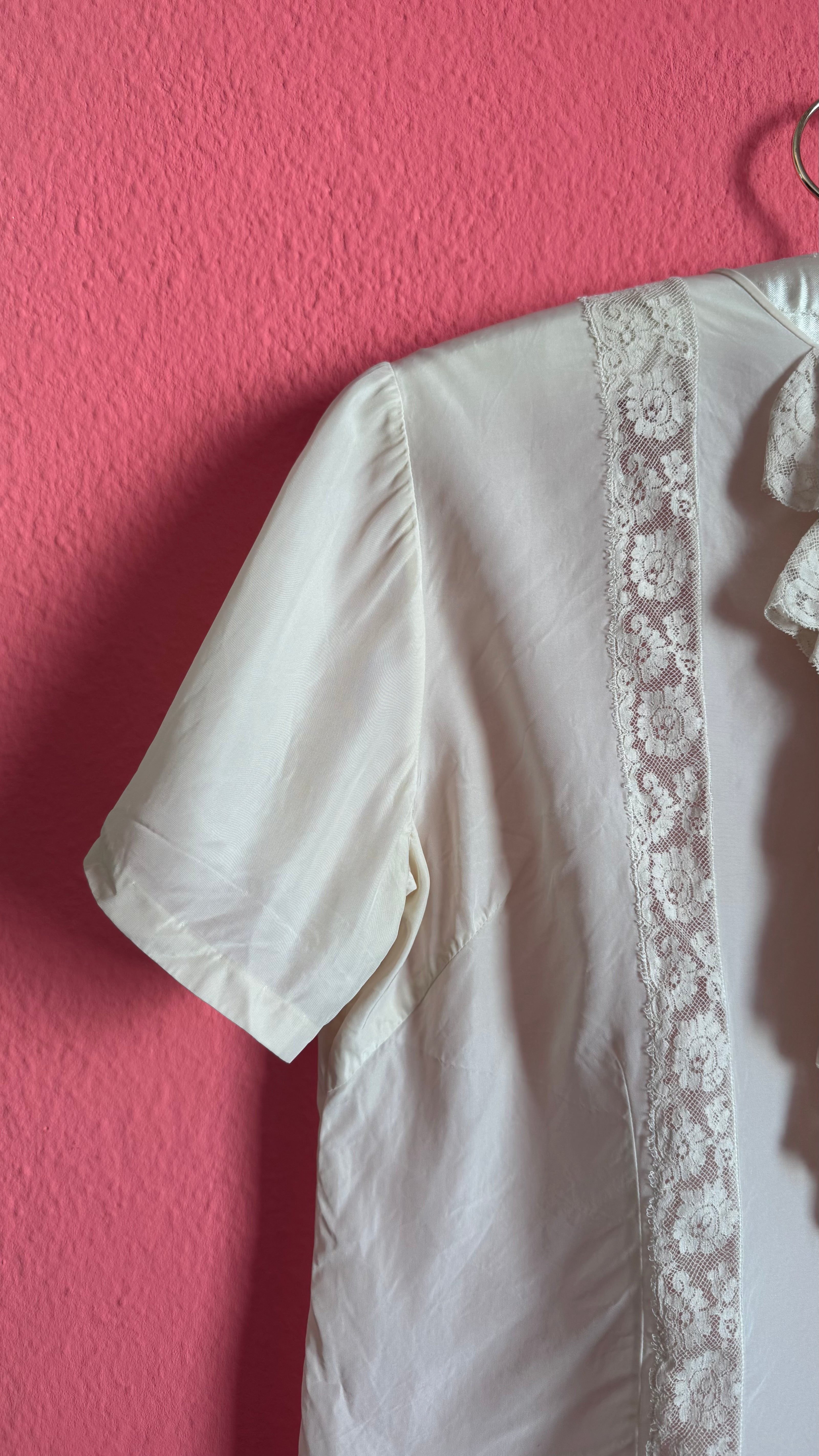 Vintage 1980s Ivory Lace Ruffle Blouse