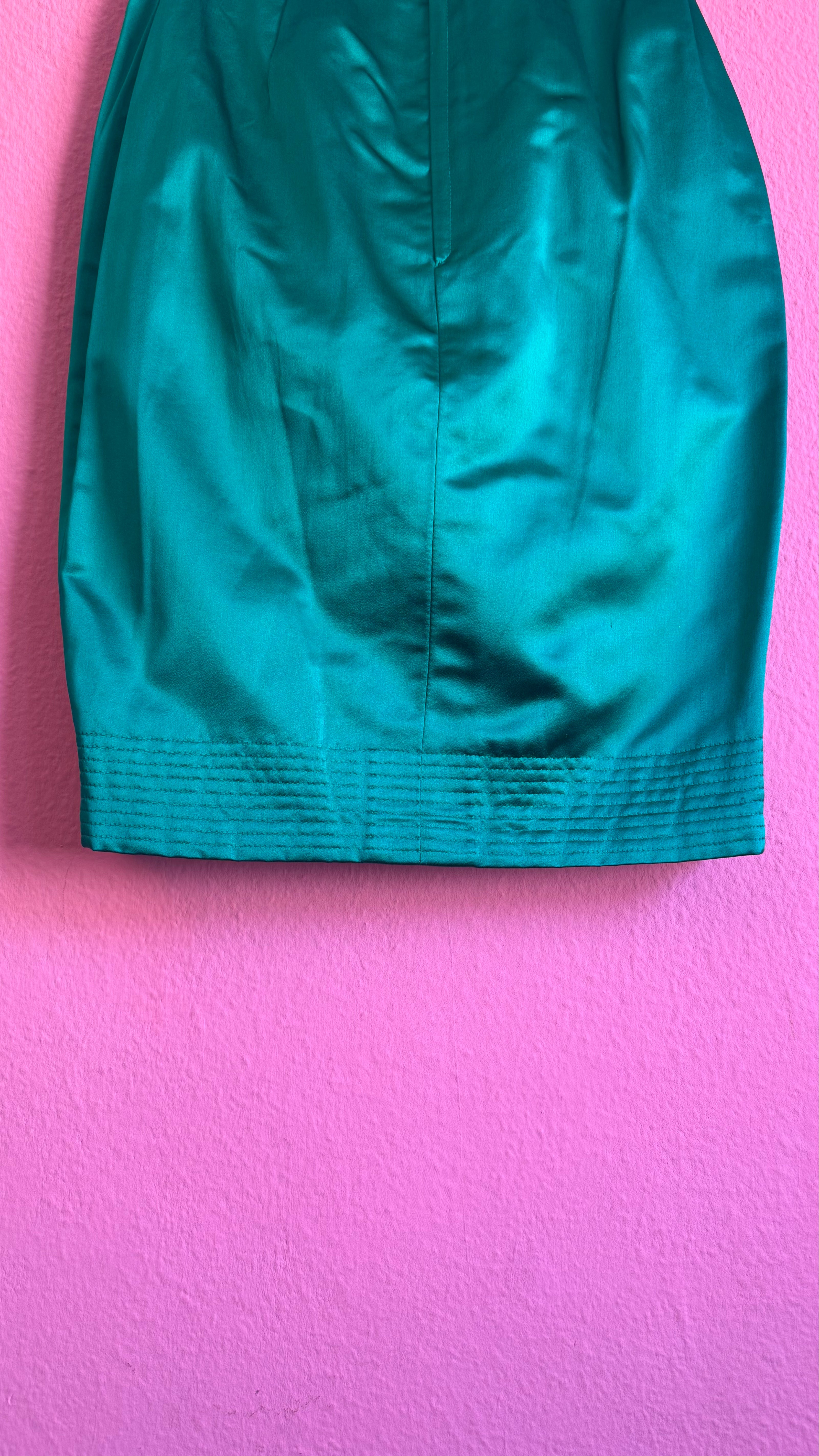 Vintage 1990s Amarotico Emerald Green Silk Pencil Skirt