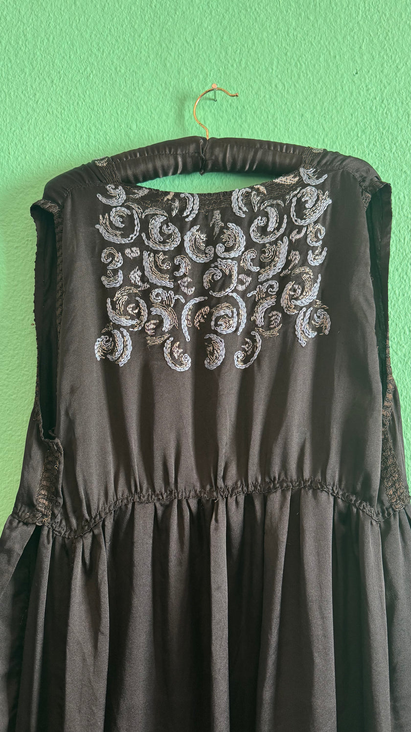 Vintage 1920s Black Embroidered Flapper Dress