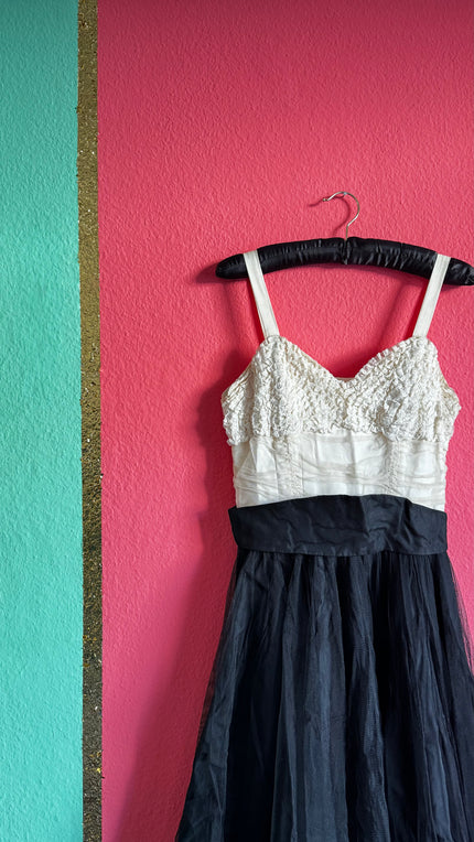 Sartorial Silk, Lace & Tulle Dress – Timeless Contrast Elegance