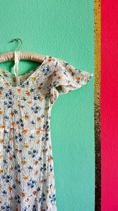 Vintage Floral Flutter Sleeve Dress – White Romantic Midi Dress