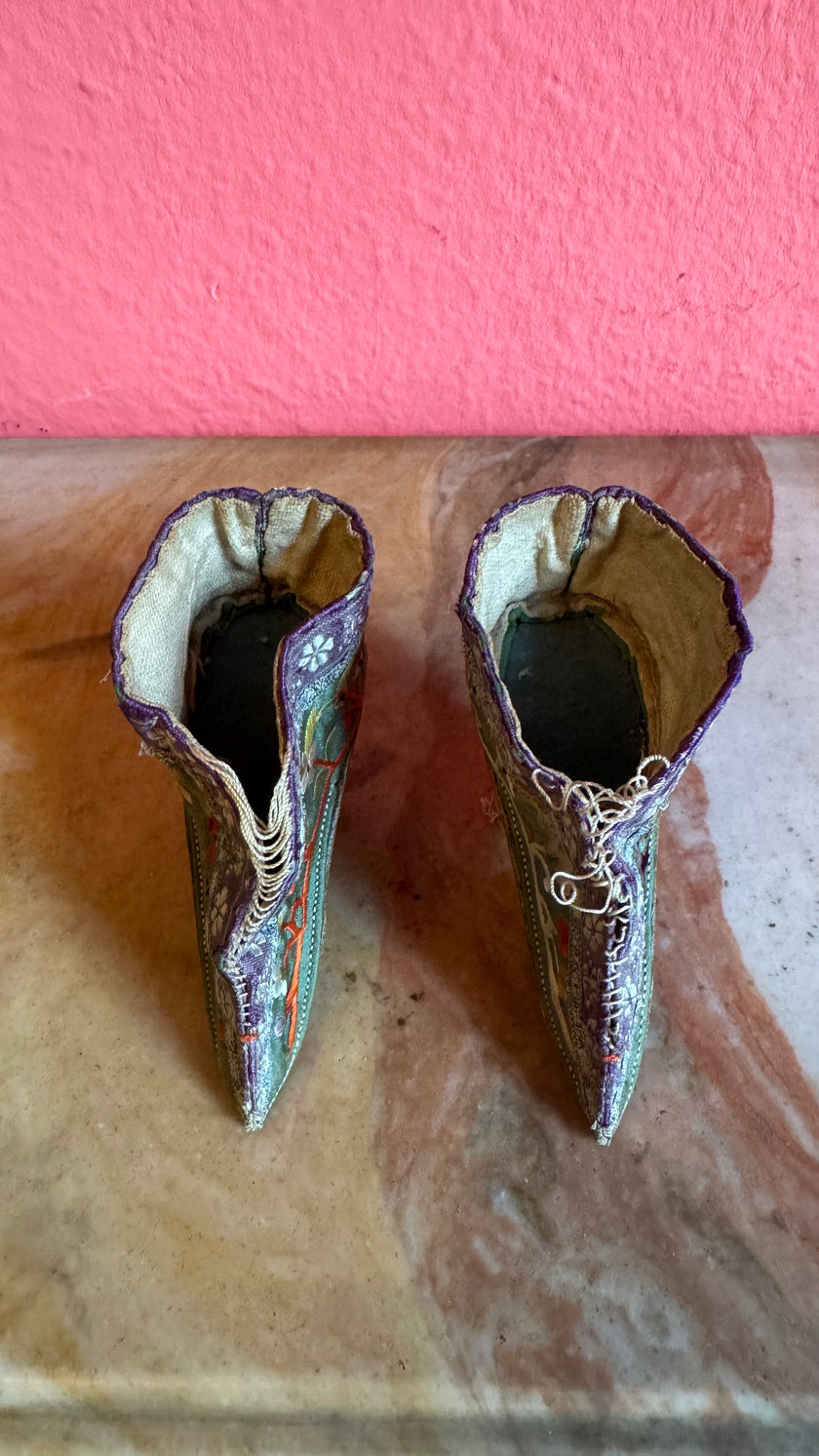 Vintage Chinese Lotus Shoes With Floral Embroidery