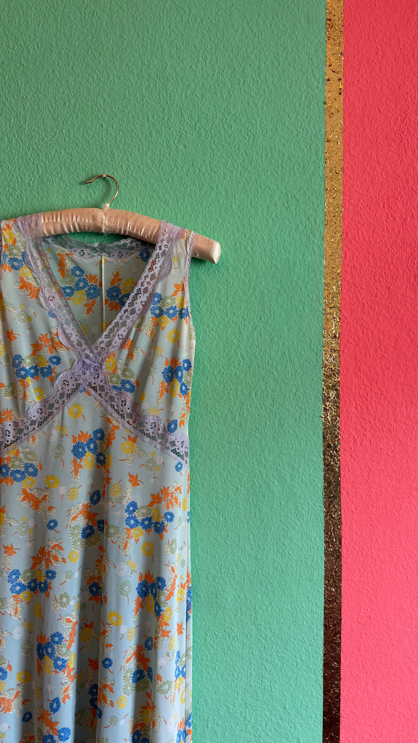 Vintage 1970s Pastel Floral Synthetic Dressing Gown