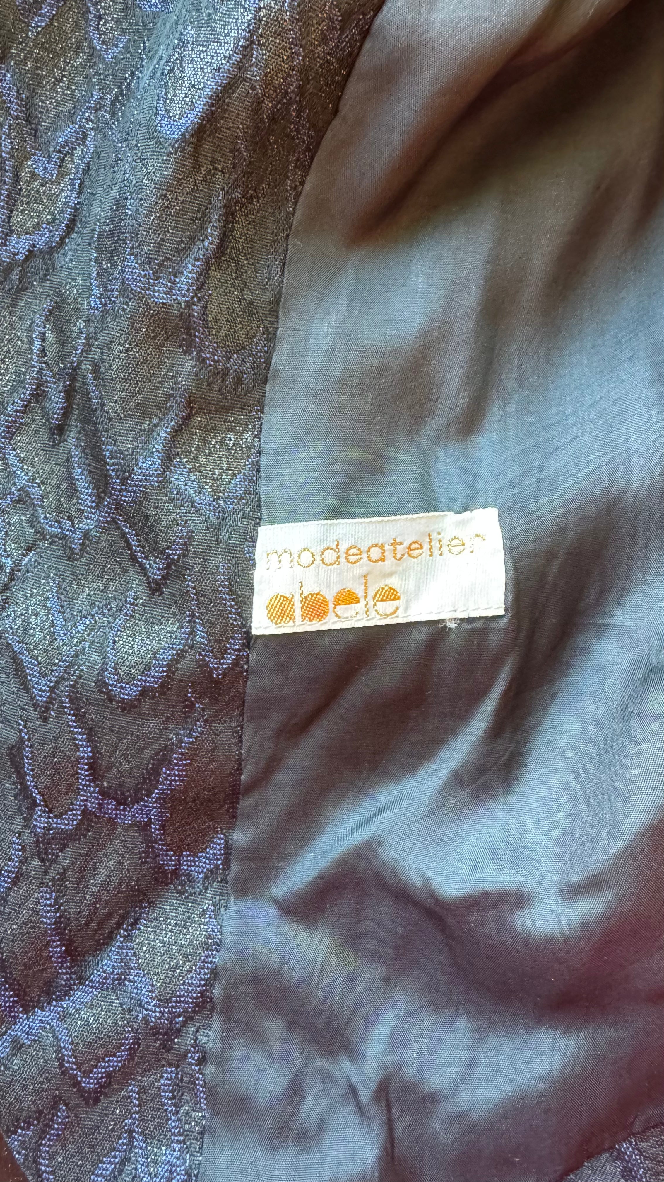Vintage 1980s Midnight Blue Jacquard Cropped Blazer by Modeatelier Abele