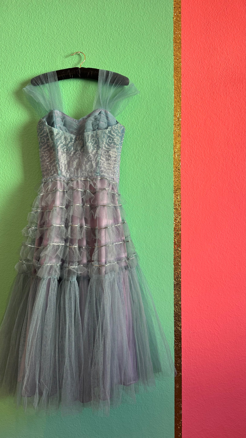 Vintage 1950s Dusty Lilac Lace & Tulle Evening Dress