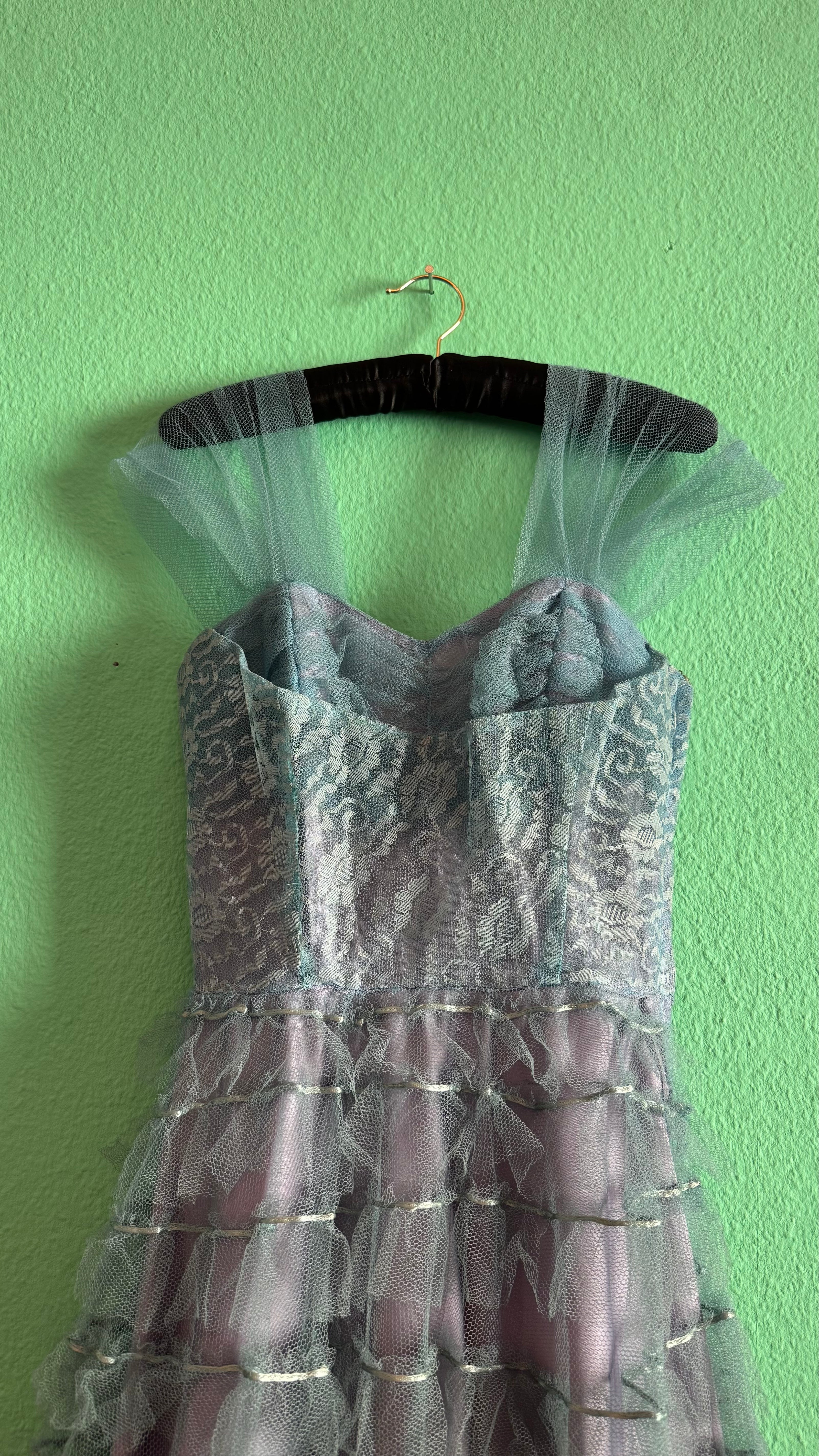 Vintage 1950s Dusty Lilac Lace & Tulle Evening Dress