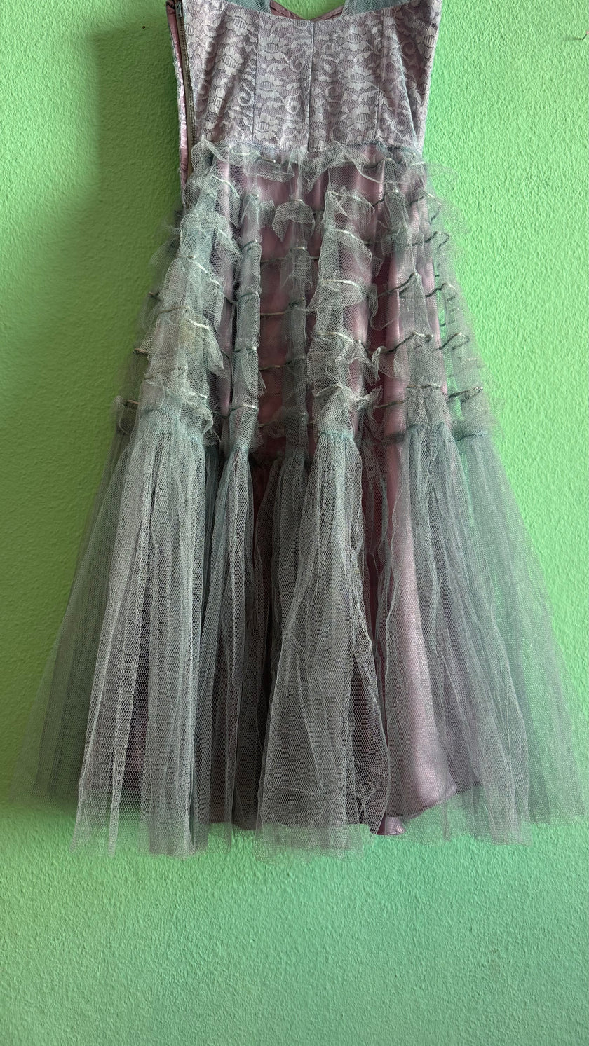 Vintage 1950s Dusty Lilac Lace & Tulle Evening Dress