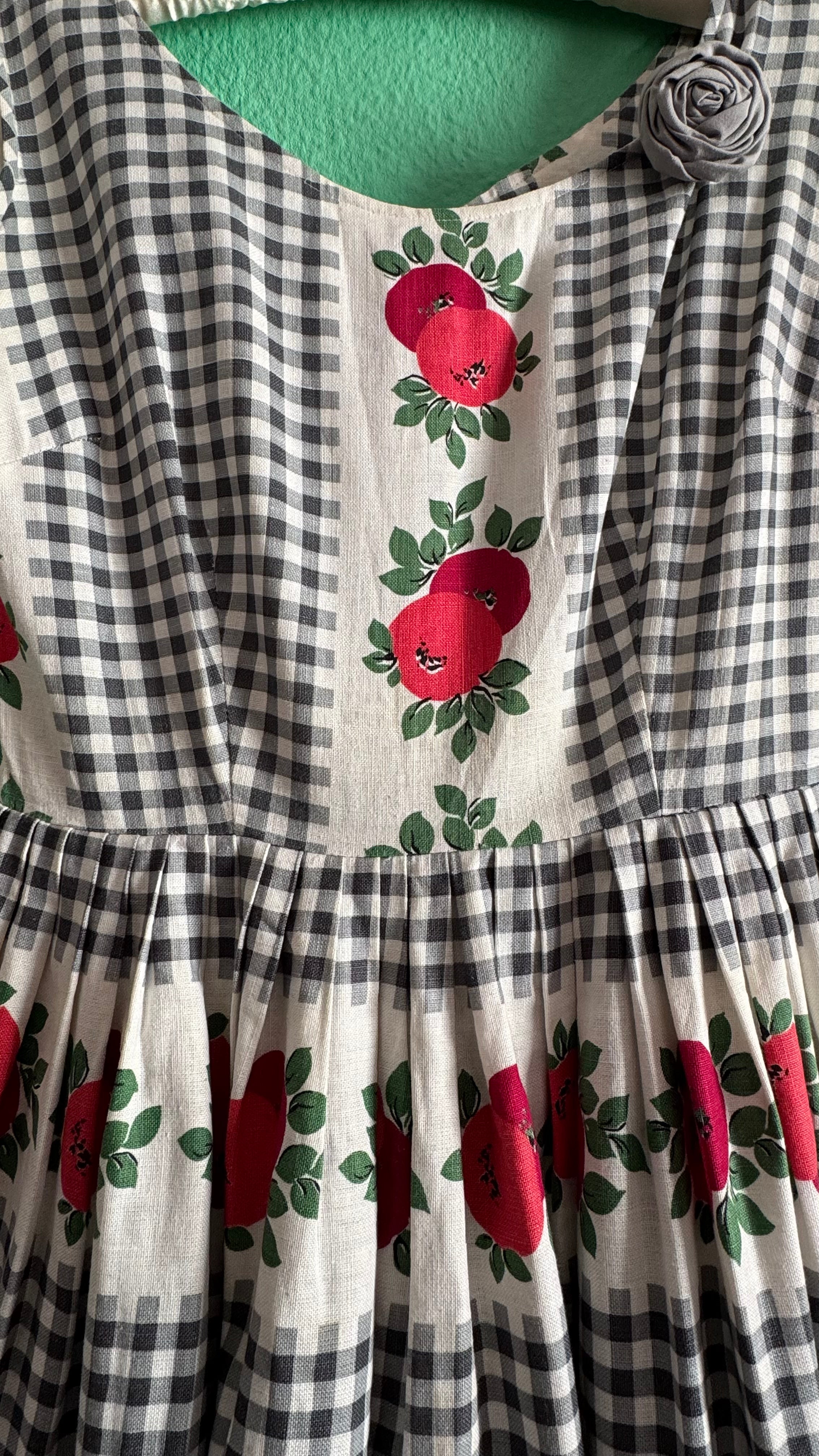 Vintage 1950s Gingham And Apple Print Cotton Dress