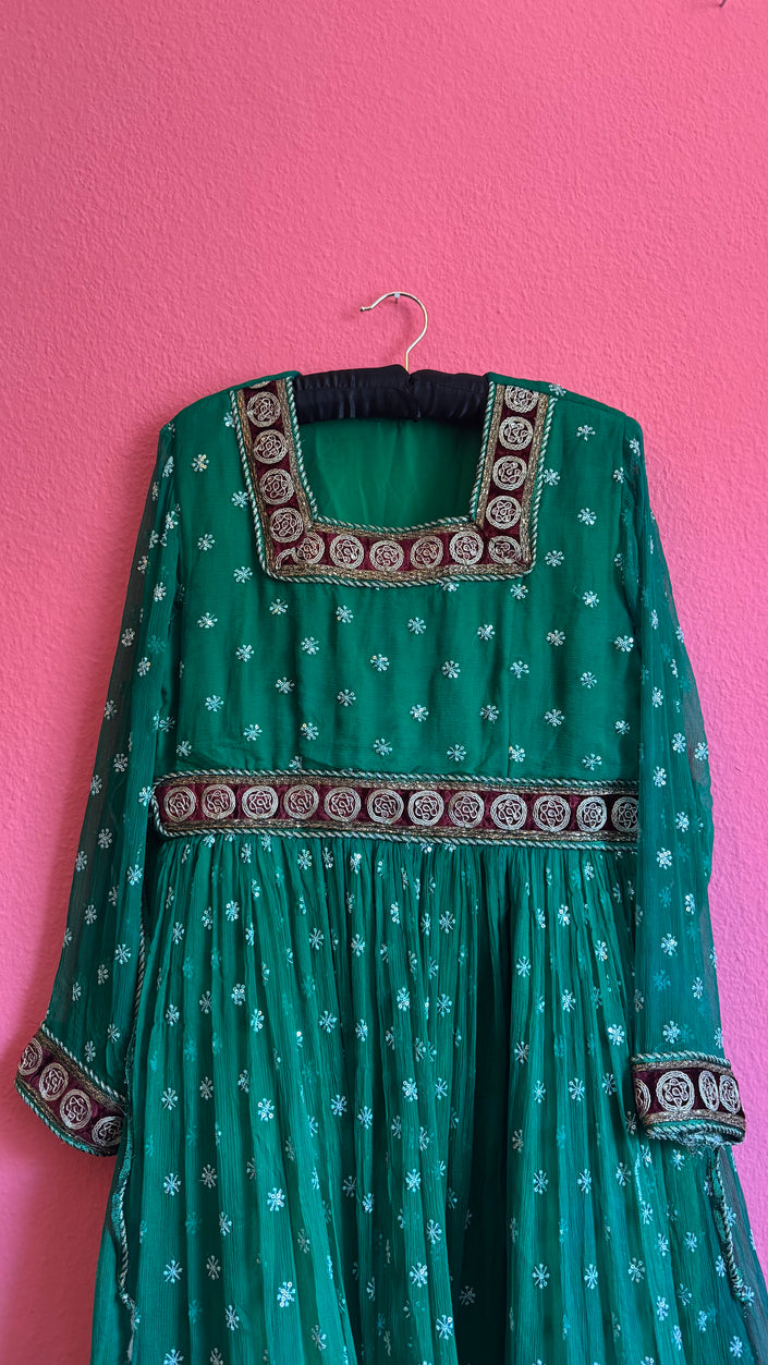 1980s Emerald Green Embroidered Dress With Burgundy Trim