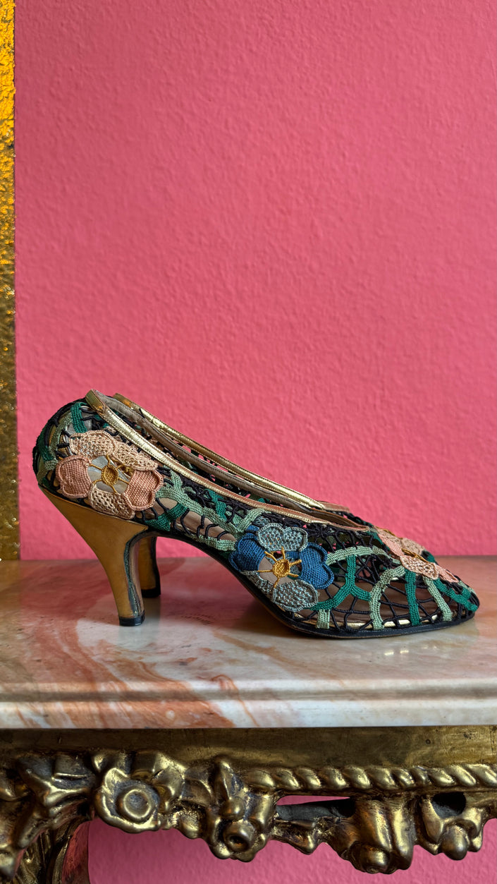 1930s Salvatore Ferragamo's Creations Floral Lace Evening Pumps For Lord & Taylor