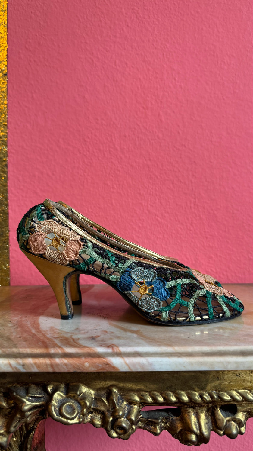 1930s Salvatore Ferragamo's Creations Floral Lace Evening Pumps For Lord & Taylor