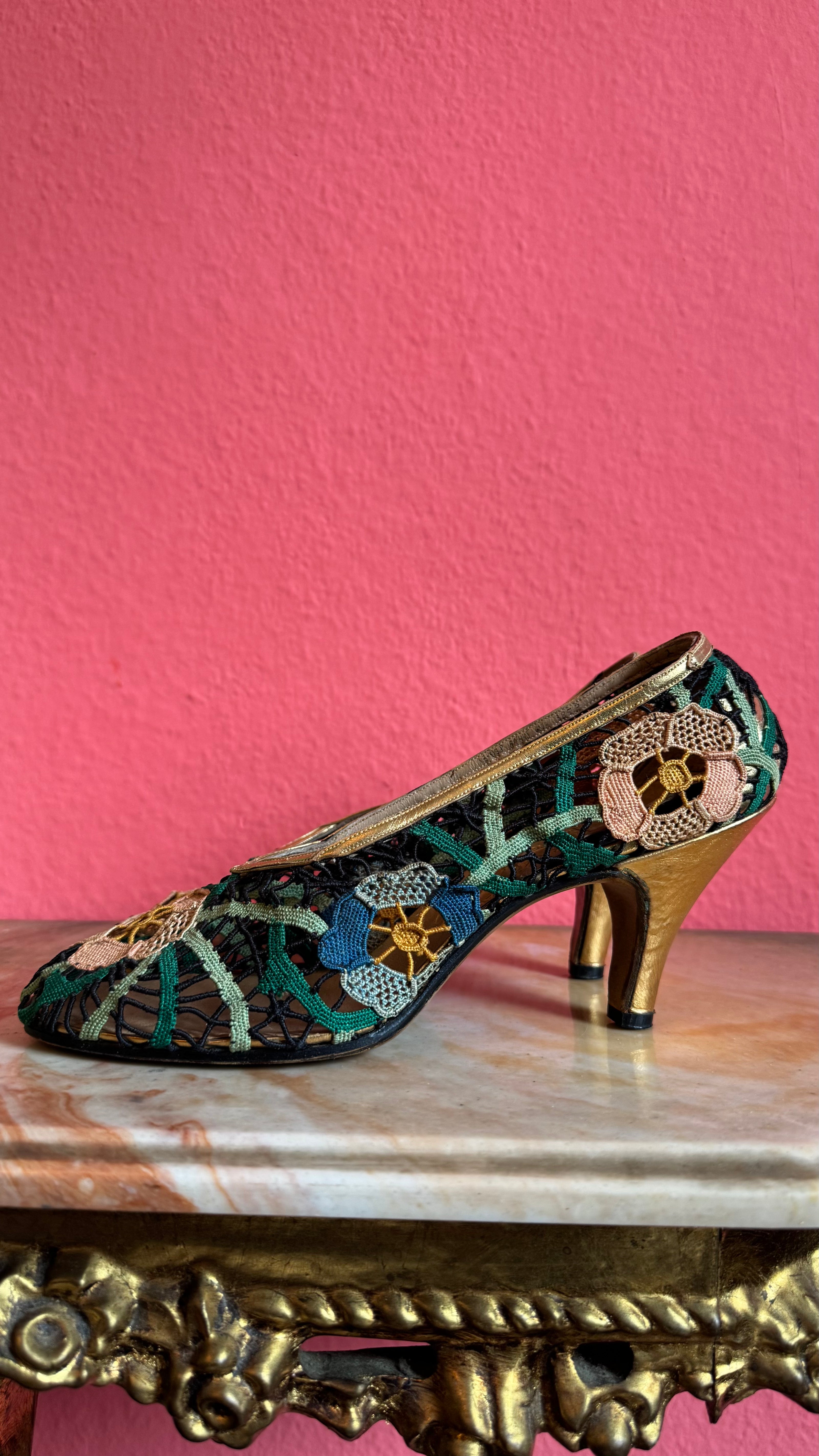 1930s Salvatore Ferragamo's Creations Floral Lace Evening Pumps For Lord & Taylor