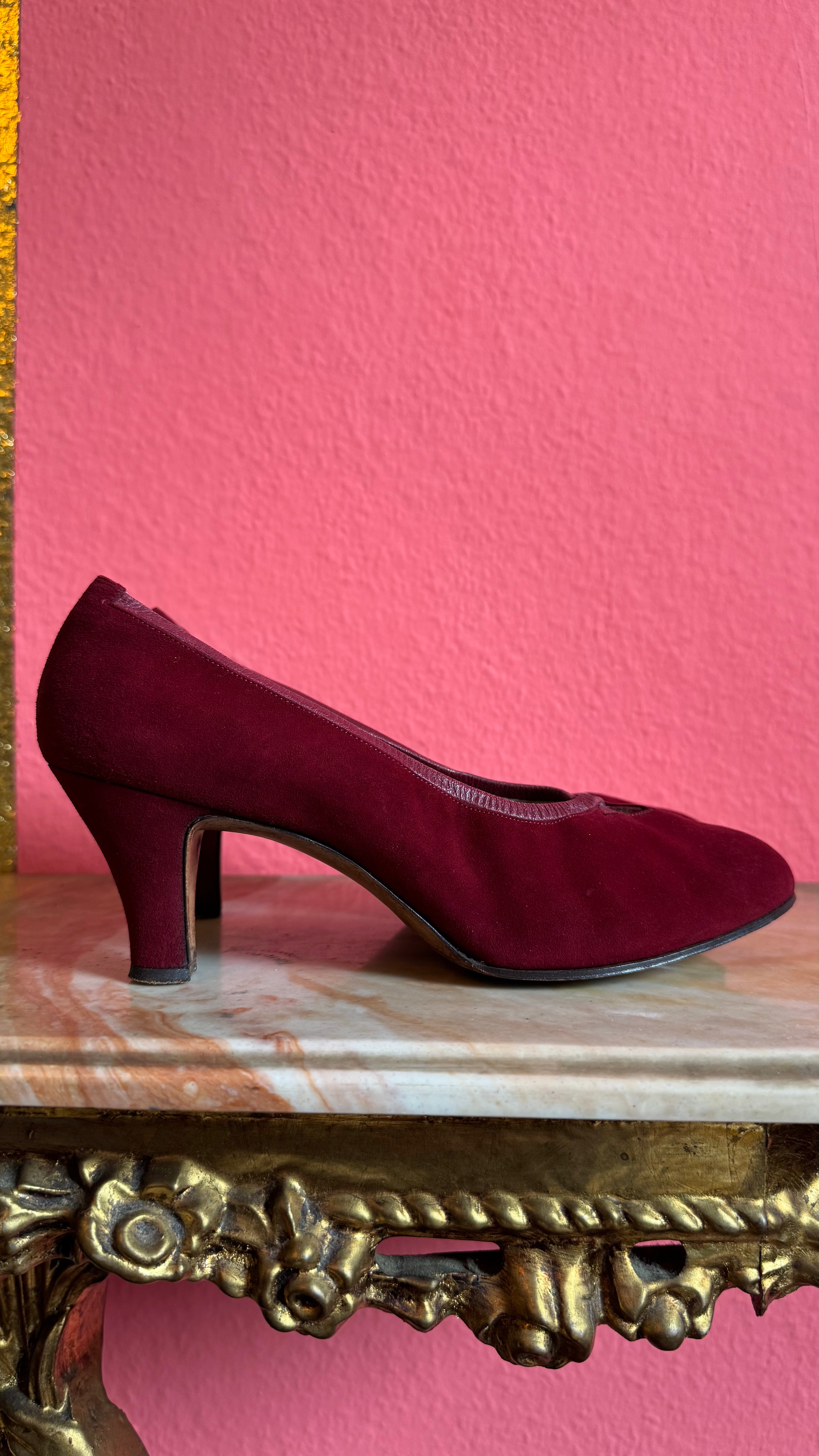 1960s | Model Oggi | Burgundy Suede Pumps By Salvatore Ferragamo