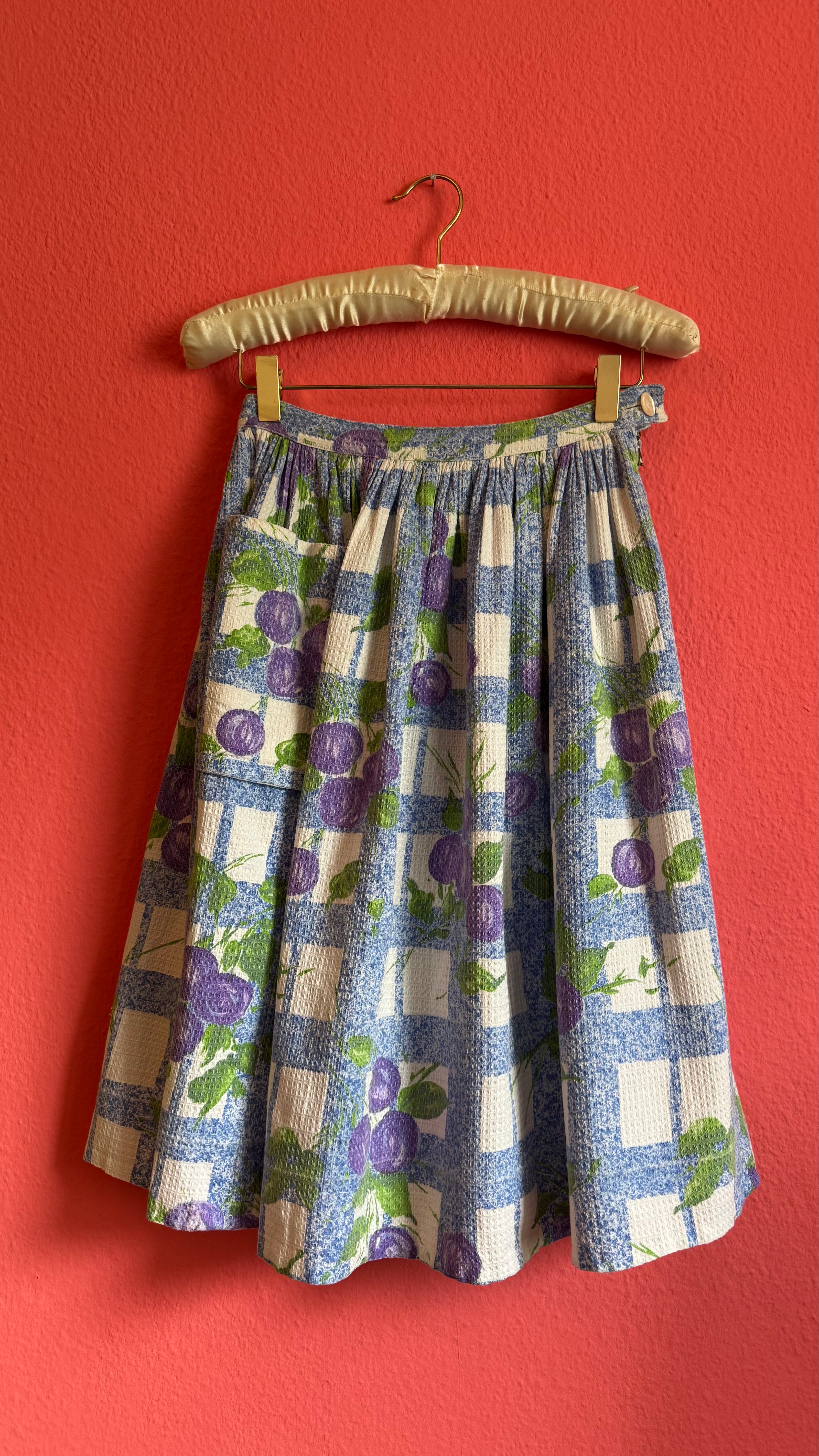 Vintage 1960s Blue Gingham Fruit Print Skirt
