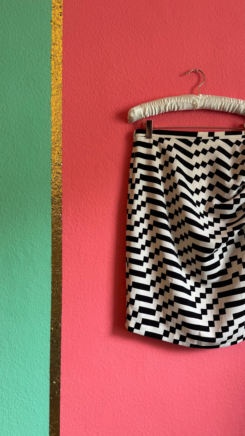 Vintage Max Mara 1990s Black And Ivory Geometric Pencil Skirt