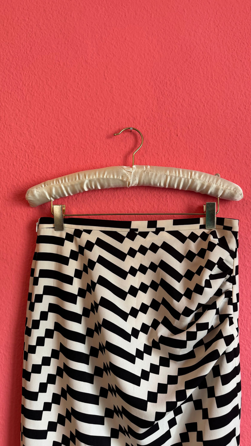 Vintage Max Mara 1990s Black And Ivory Geometric Pencil Skirt