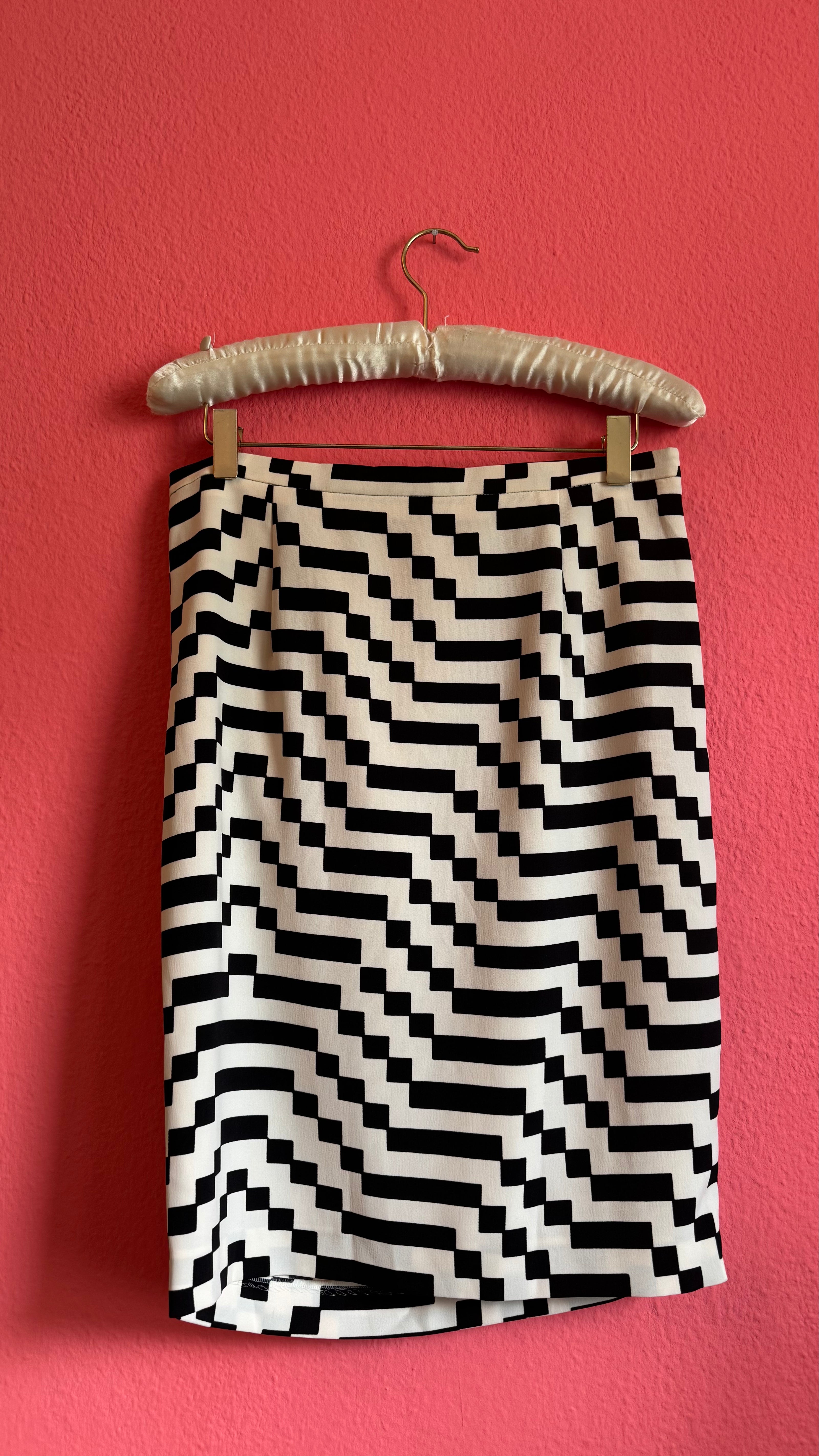 Vintage Max Mara 1990s Black And Ivory Geometric Pencil Skirt